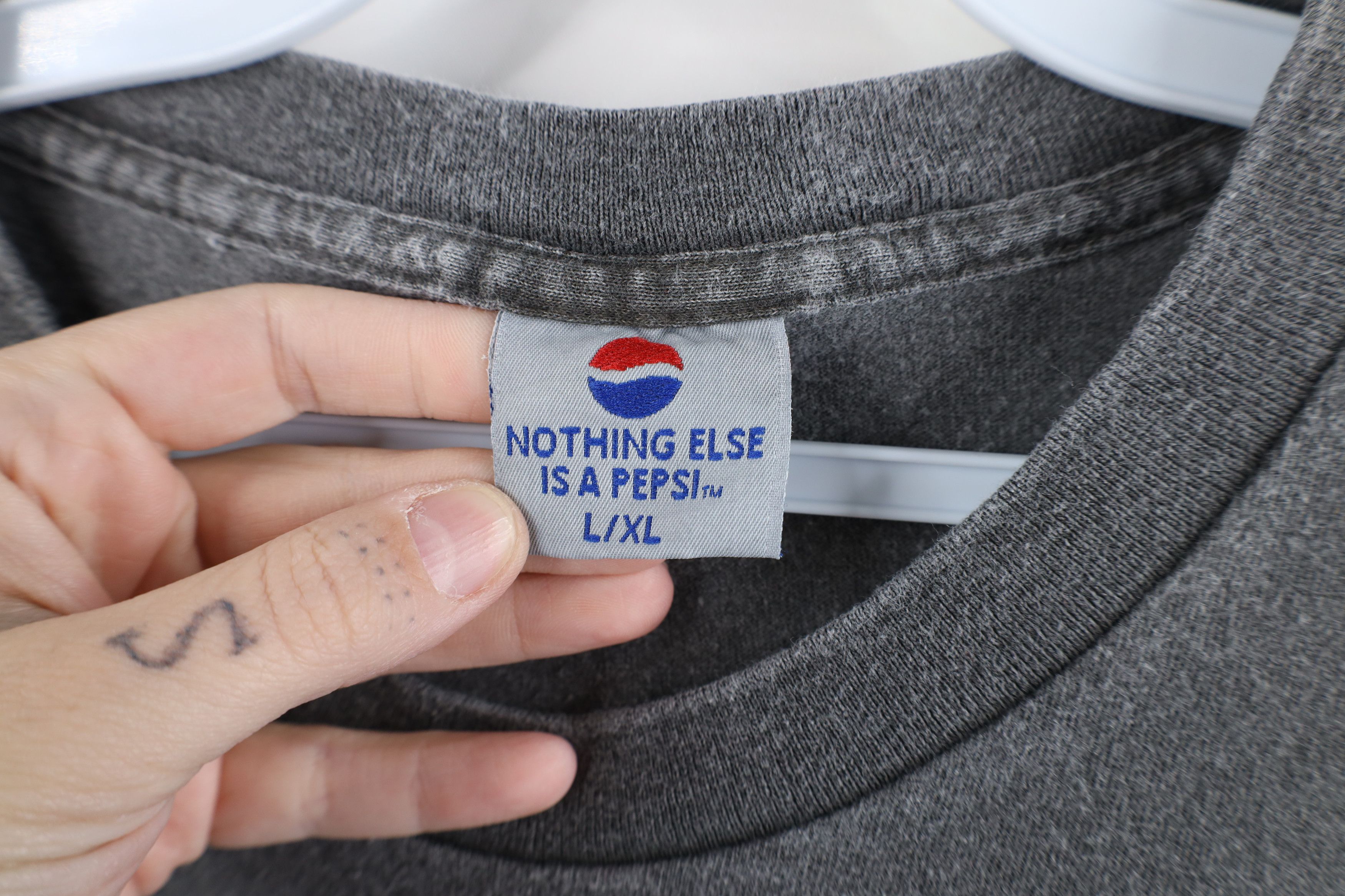 Vintage Vintage 90s Pepsi Co Mens Stonewash Short Sleeve T-Shirt USA Size US L / EU 52-54 / 3 - 7 Thumbnail