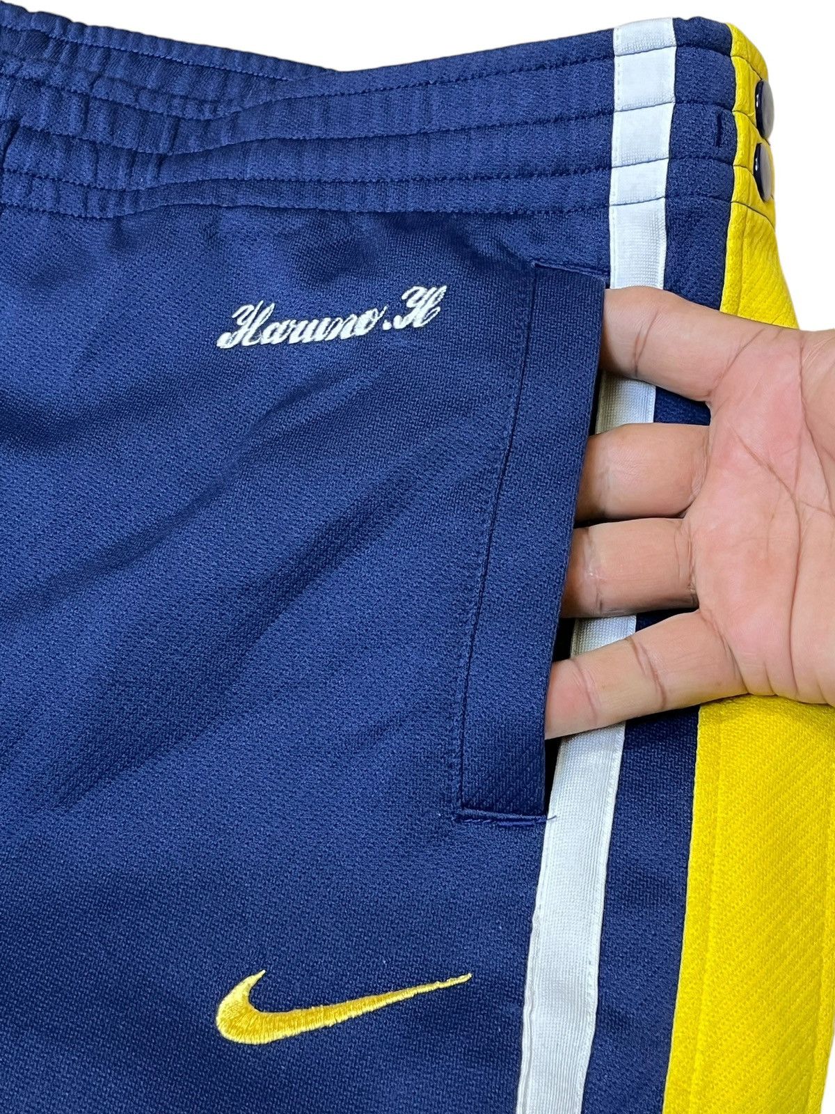 Nike VINTAGE NIKE MADE IN JAPAN TRACKPANTS Size US 36 / EU 52 - 5 Thumbnail