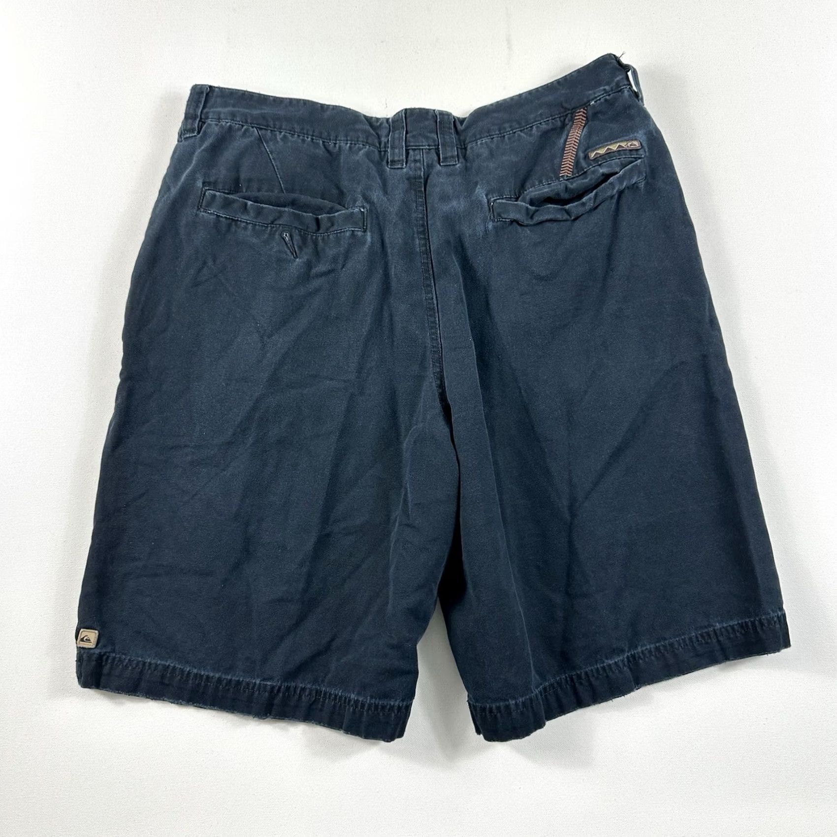 Vintage VINTAGE Quiksilver Chino Shorts Mens 36 Navy Blue Beach Surf Skateboard Denim Size US 36 / EU 52 - 2 Thumbnail