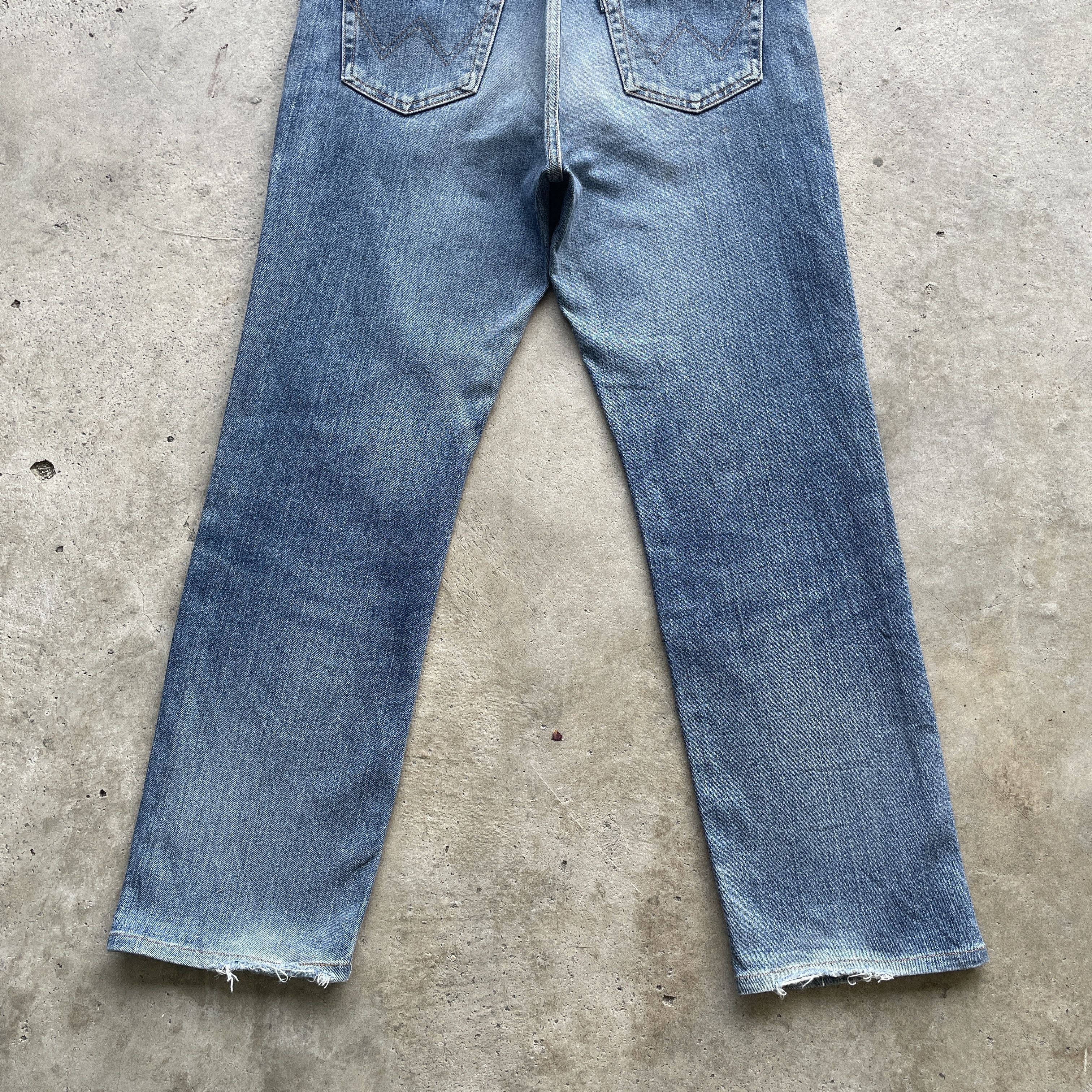 Japanese Brand VINTAGE EDWIN DISTRESSED JAPAN JEANS FADED DENIM PANTS W31 Size US 31 - 10 Thumbnail