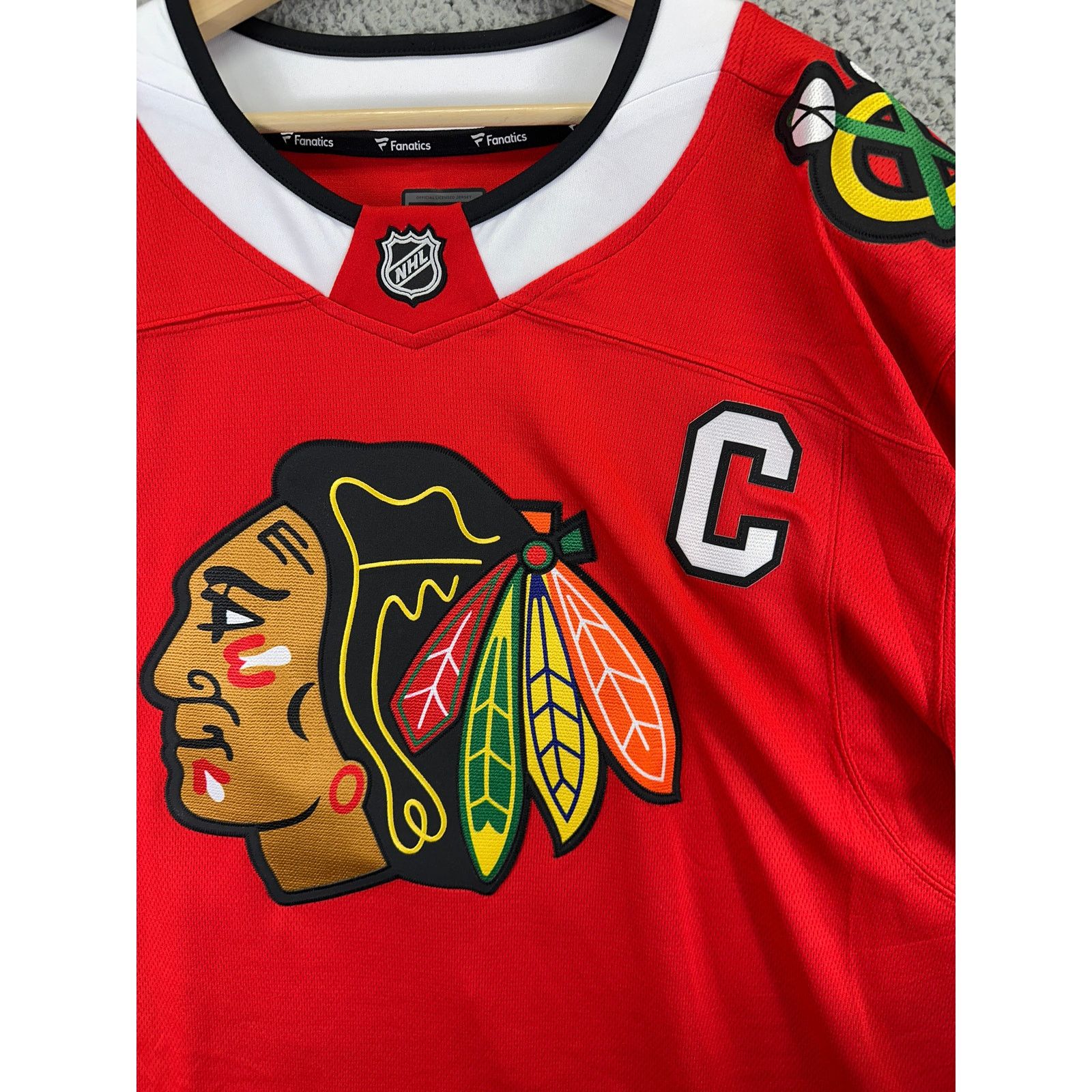 NHL Fanatics Chicago Blackhawks TOEWS 19 Mens Size XL NHL Jersey Size US XL / EU 56 / 4 - 7 Thumbnail