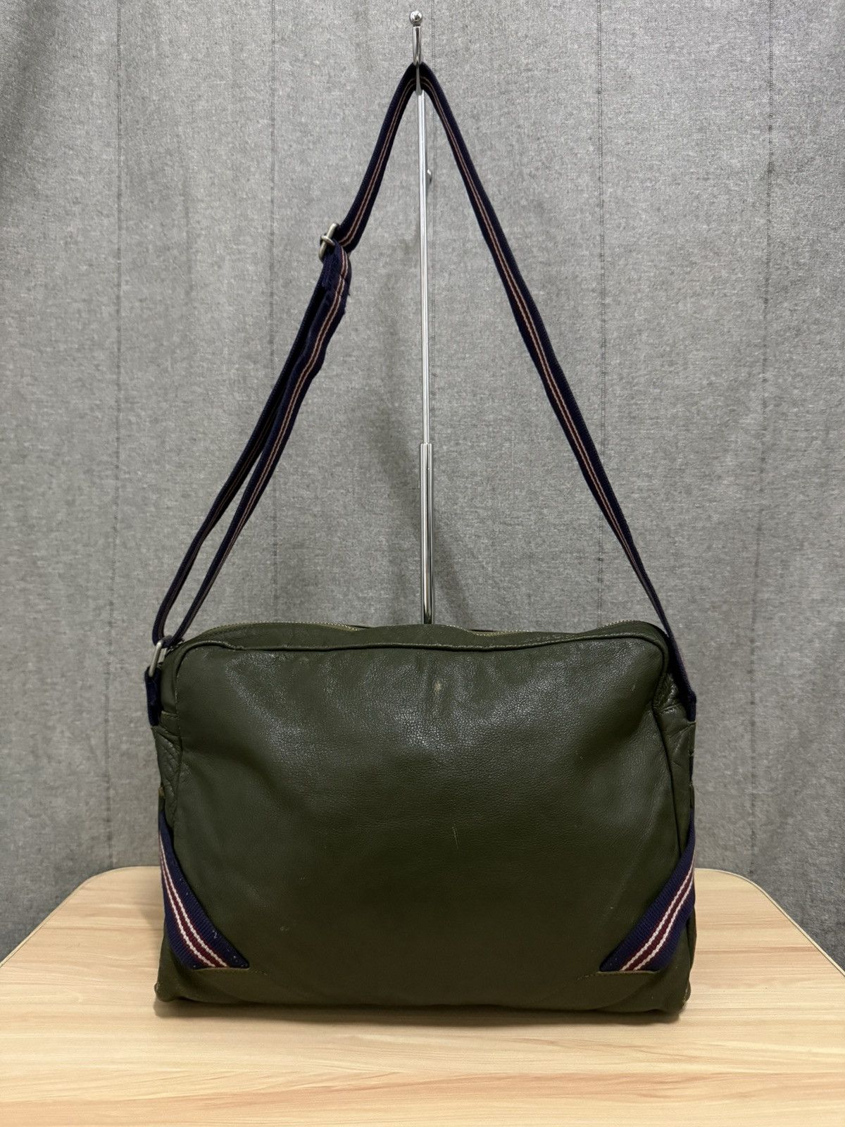 Jean Paul Gaultier Vintage Jean paul gaultier Leather patina Sling bag Size ONE SIZE - 6 Thumbnail