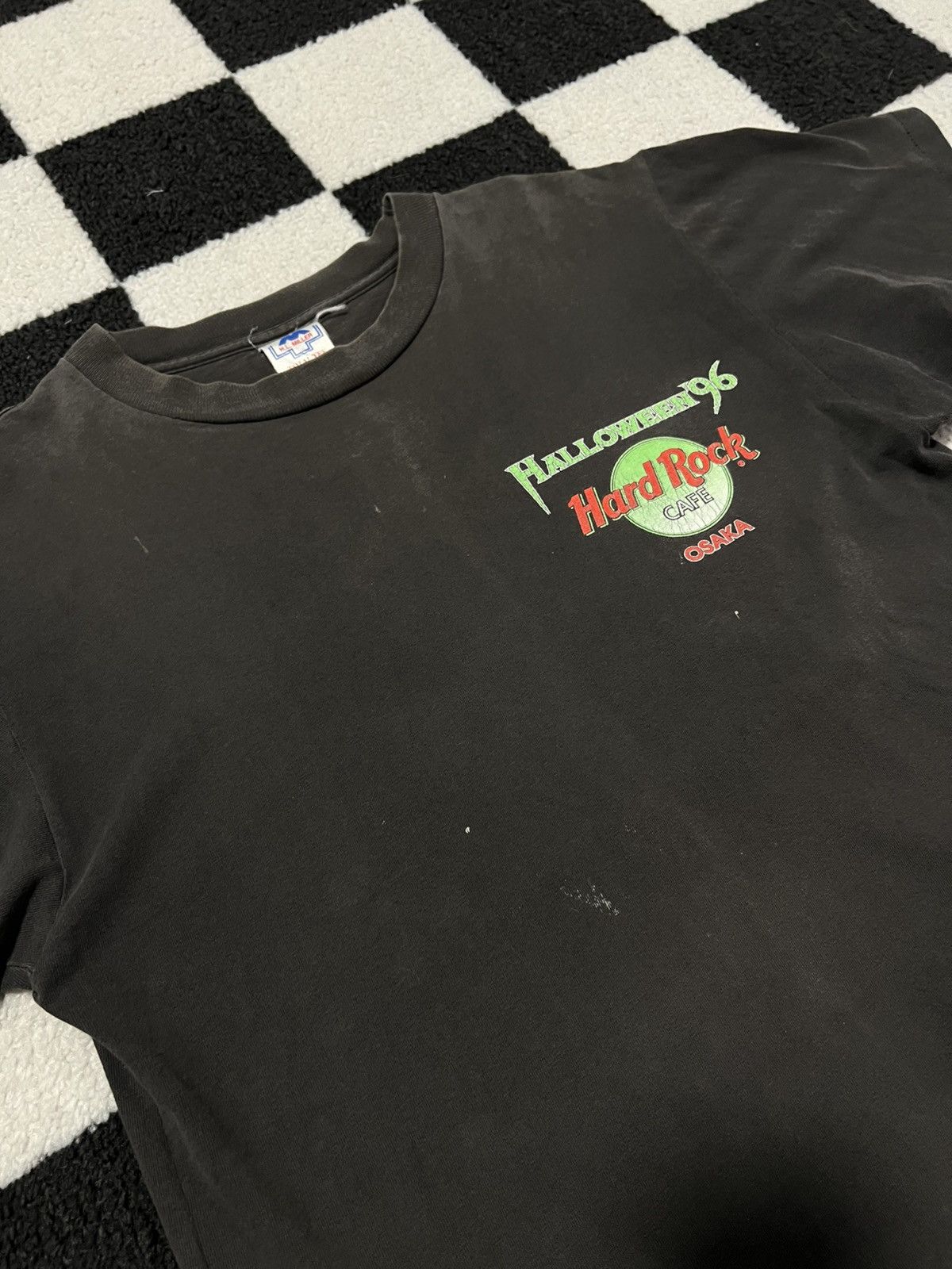 Vintage 1996 Hard Rock Cafe Osaka Japan Halloween Tee Size US L / EU 52-54 / 3 - 2 Thumbnail