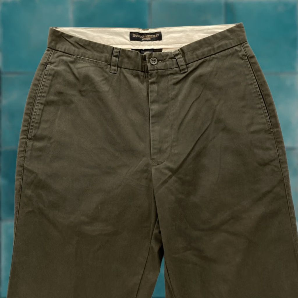 Banana Republic Banana Republic Hacking Pants Mens 32x32 Green Straight Leg Chino Mid Rise NWT Size US 32 / EU 48 - 1 Thumbnail