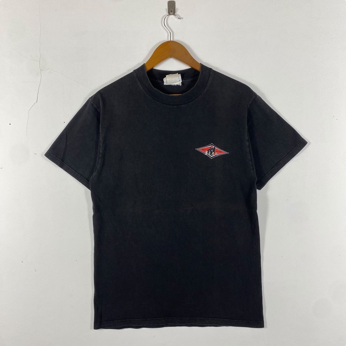 Vintage Vintage 90's BIG WEDNESDAY Film Bear Surf Boards Surf Tee Size US M / EU 48-50 / 2 - 4 Thumbnail
