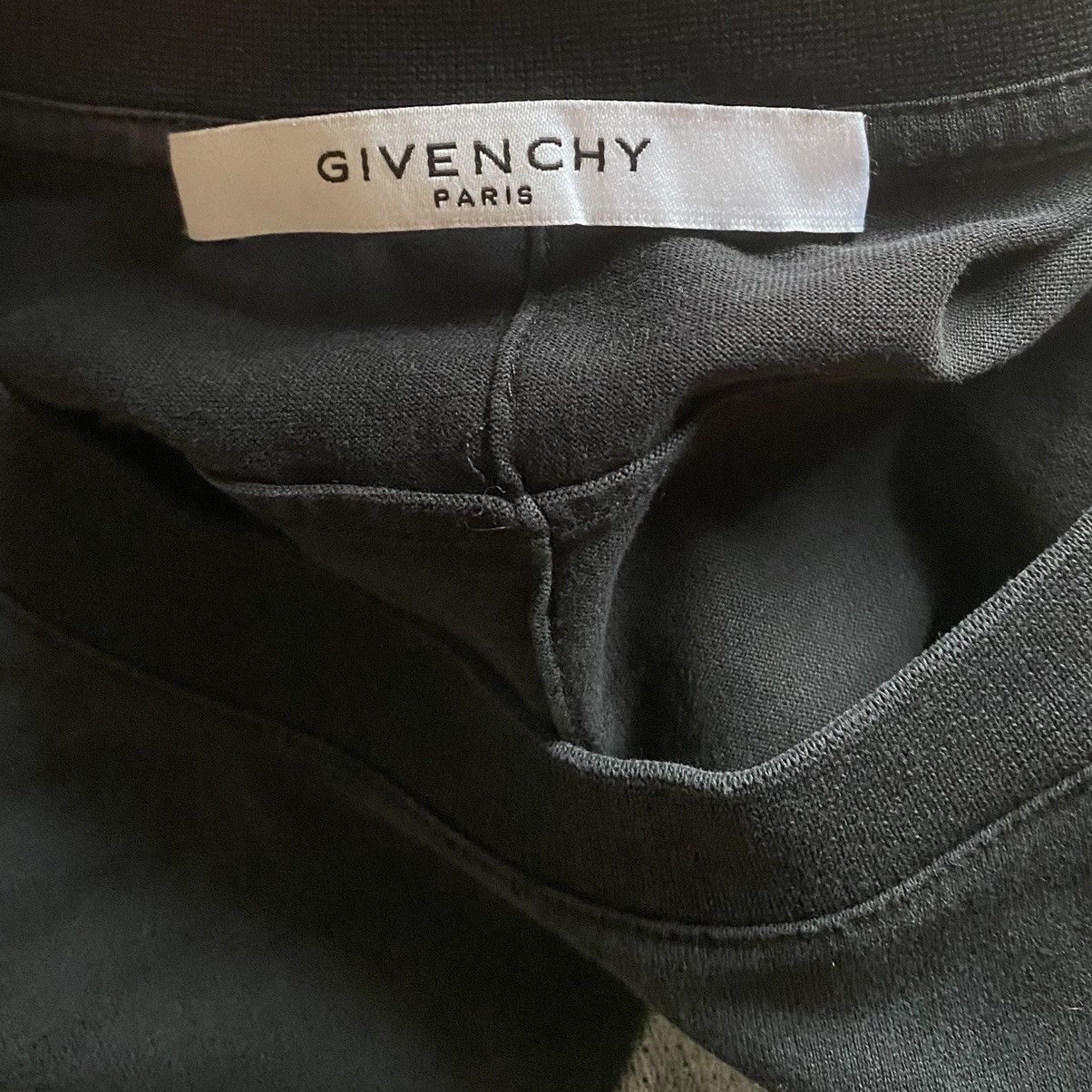 Givenchy Fall17 Shark By Riccardo Tisci Size US S / EU 44-46 / 1 - 6 Thumbnail