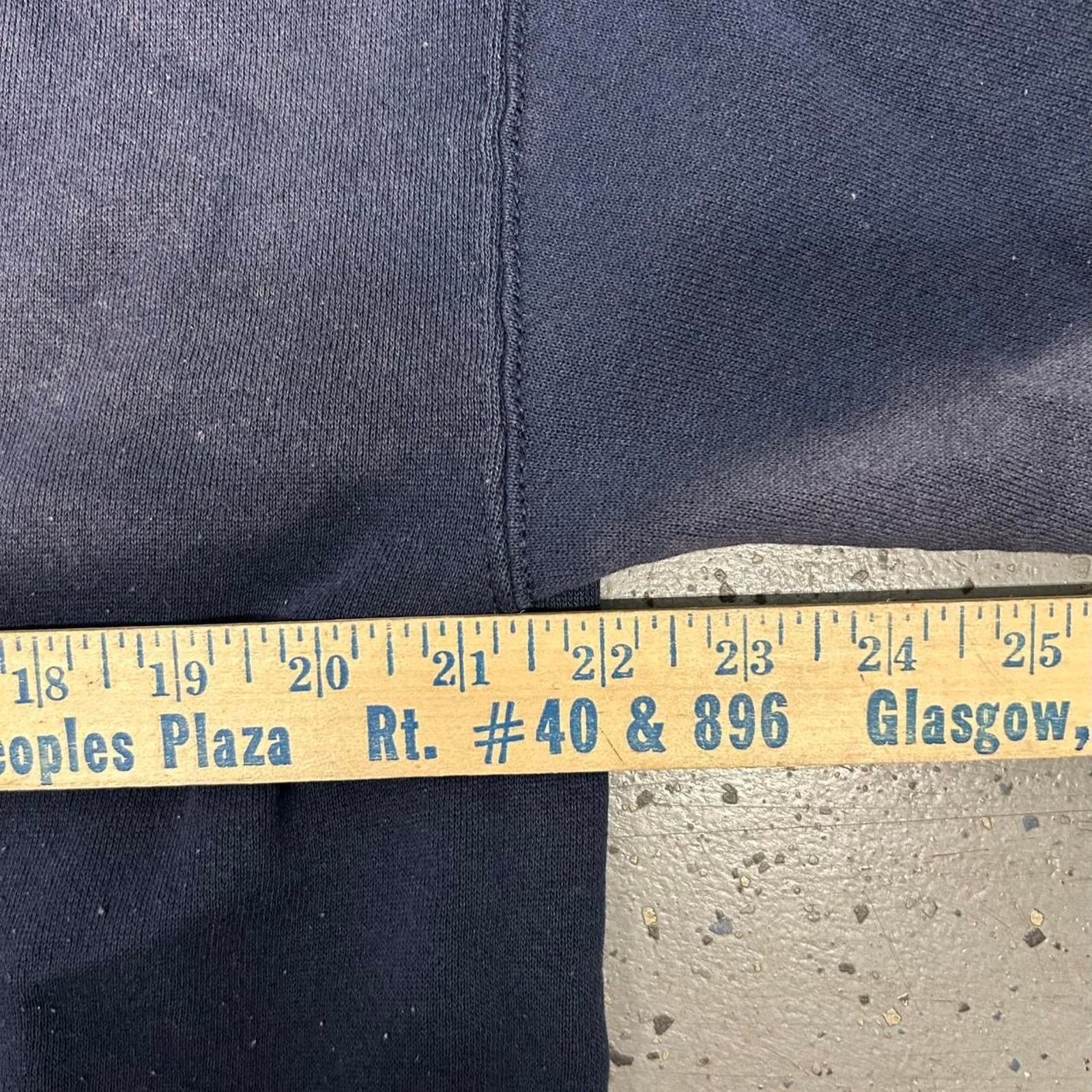 Reebok VTG Navy blue Reebok sweatshirt with embroidered logo Size US XL / EU 56 / 4 - 5 Thumbnail