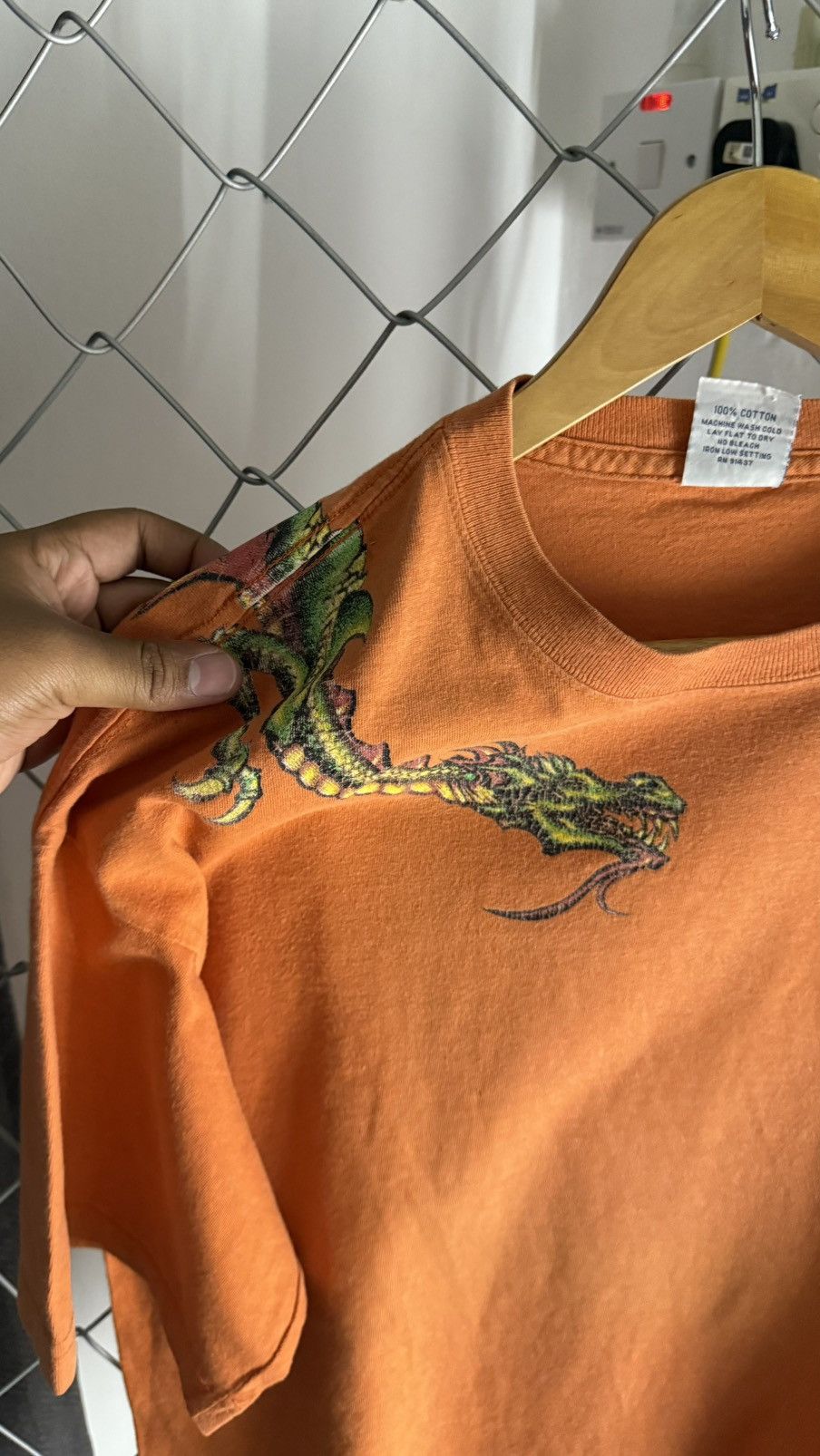 Guess Vintage Guess USA Dragon Print Wrap Around Tee Made In USA Size US L / EU 52-54 / 3 - 7 Thumbnail