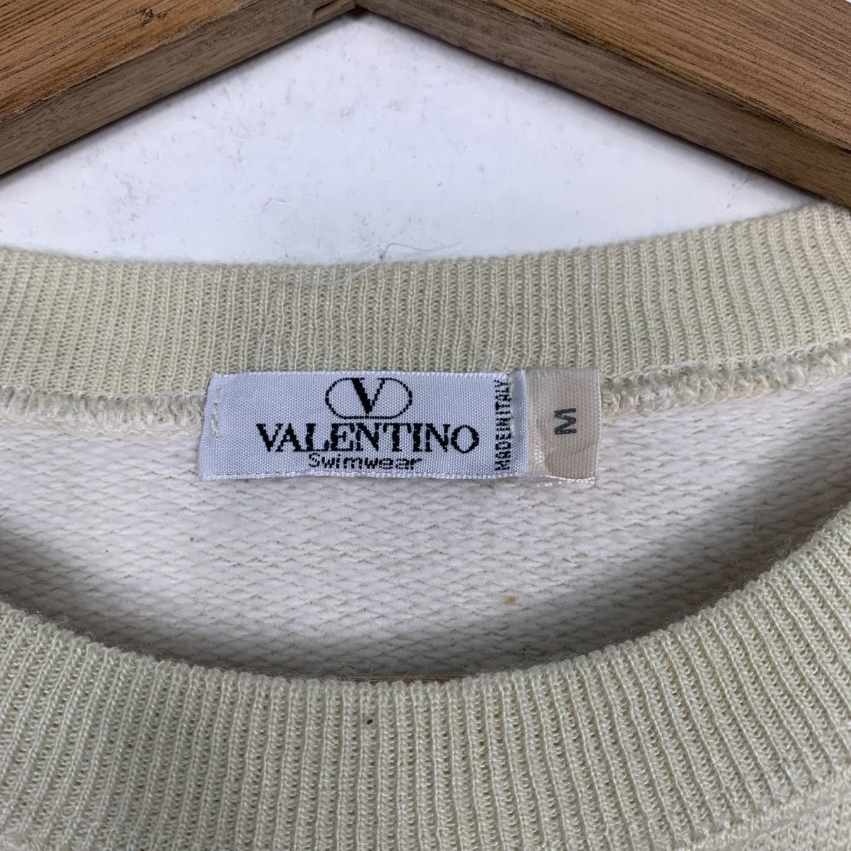 Valentino Vintage Valentino Big Logo Crewneck Sweatshirt Size US M / EU 48-50 / 2 - 11 Thumbnail