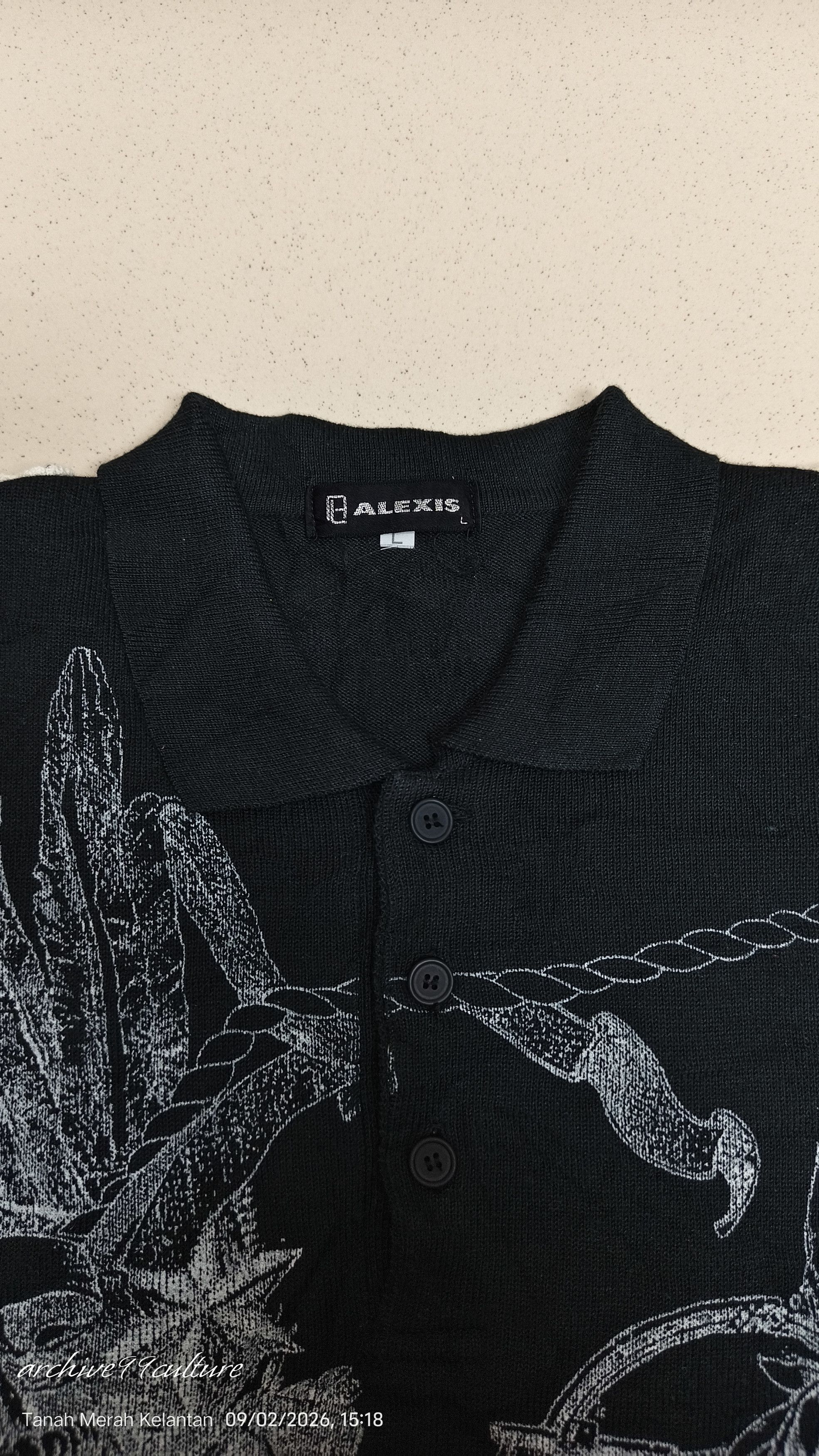 Japanese Brand Vintage Alexis Japan Abstract Graphic Knit Polo Shirt Size US M / EU 48-50 / 2 - 12 Thumbnail