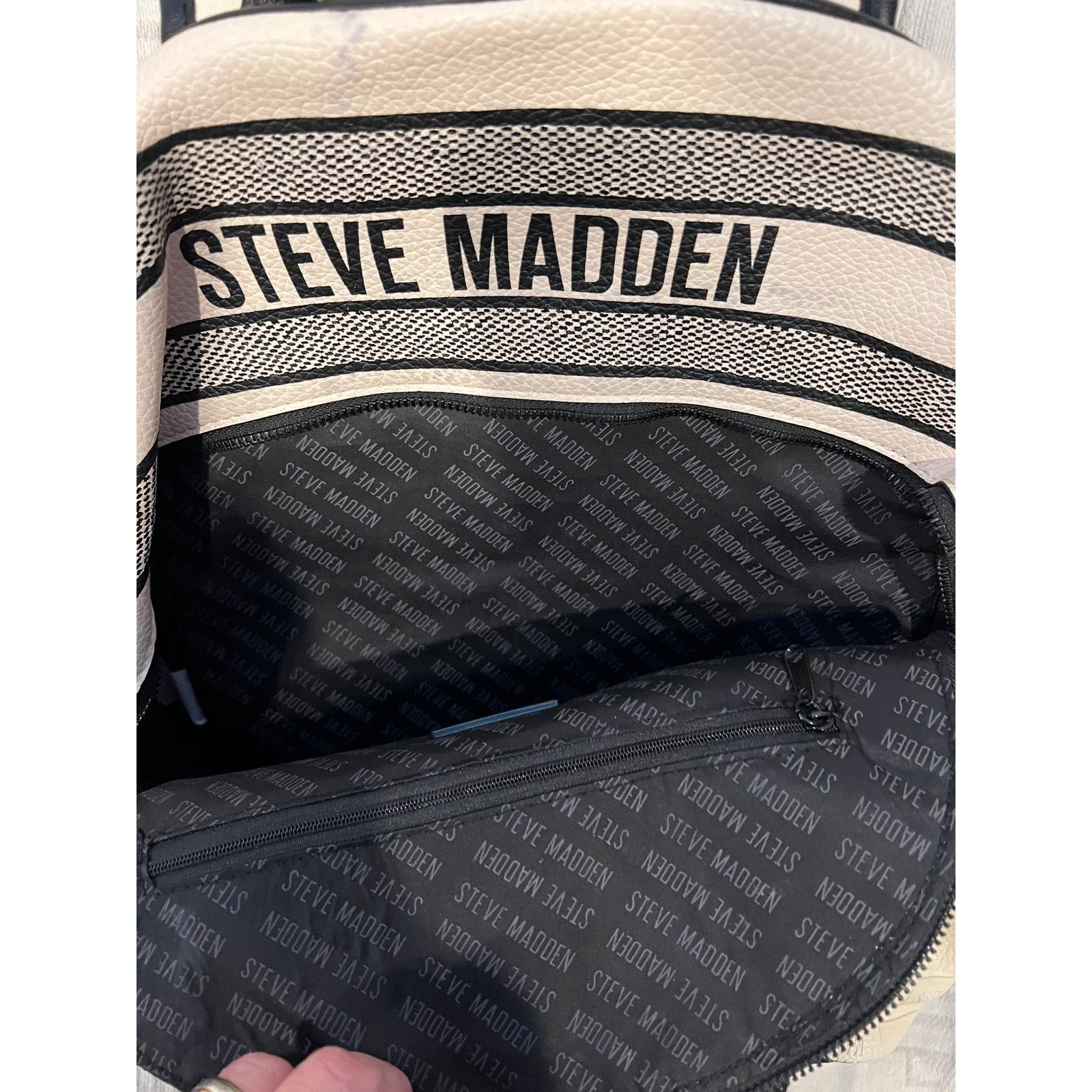 Steve Madden Steve Madden White 26L Backpack w Clutch Purse Size ONE SIZE - 4 Thumbnail