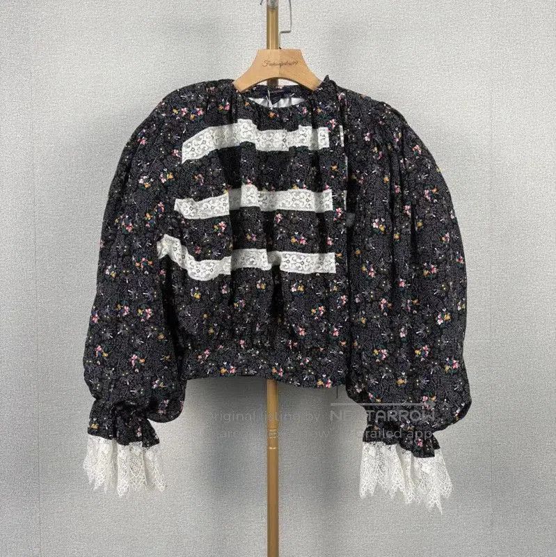 Louis Vuitton Louis Vuitton Floral Cotton T. Size XS / US 0-2 / IT 36-38 - 1 Thumbnail