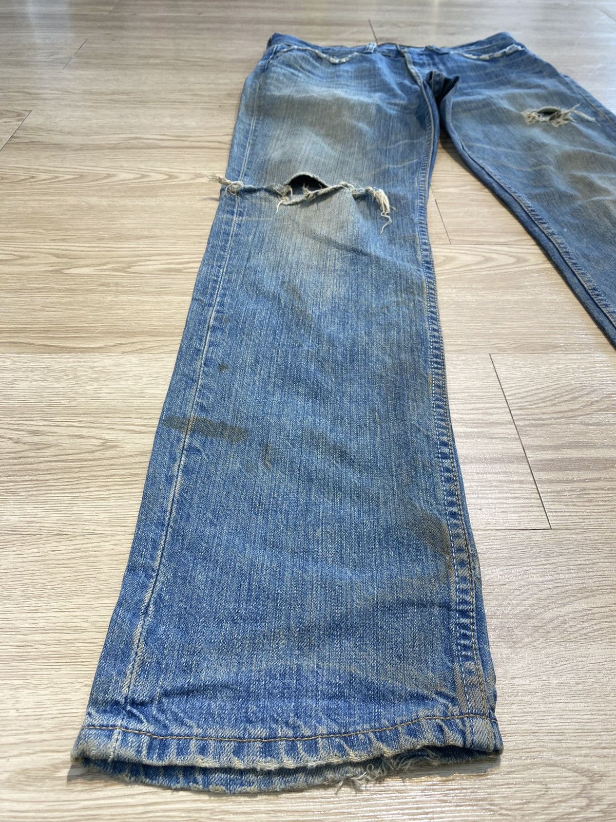 Levi's Levi’s Vintage Distress Rusty Mud Wash Loose Style Jeans Size US 30 / EU 46 - 5 Thumbnail