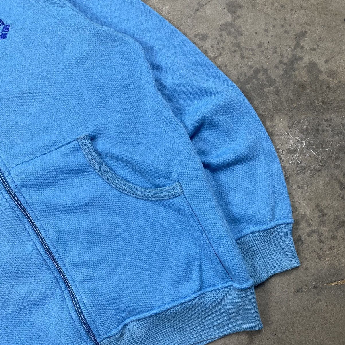 Descente × Japanese Brand 90s Arena Sports by Descente Slimfit Zipped Up Size US S / EU 44-46 / 1 - 6 Thumbnail