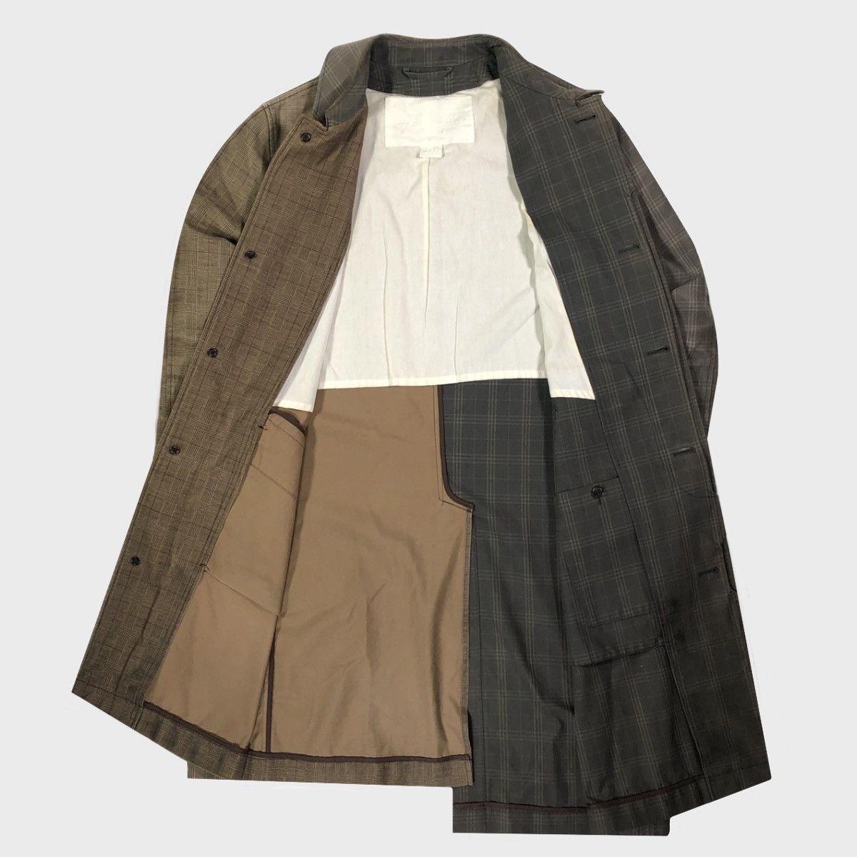 H&M × Maison Margiela × Vintage RARE 2012 vintage Margiela x H&M waxed longcoat / mackintosh Size US M / EU 48-50 / 2 - 4 Thumbnail