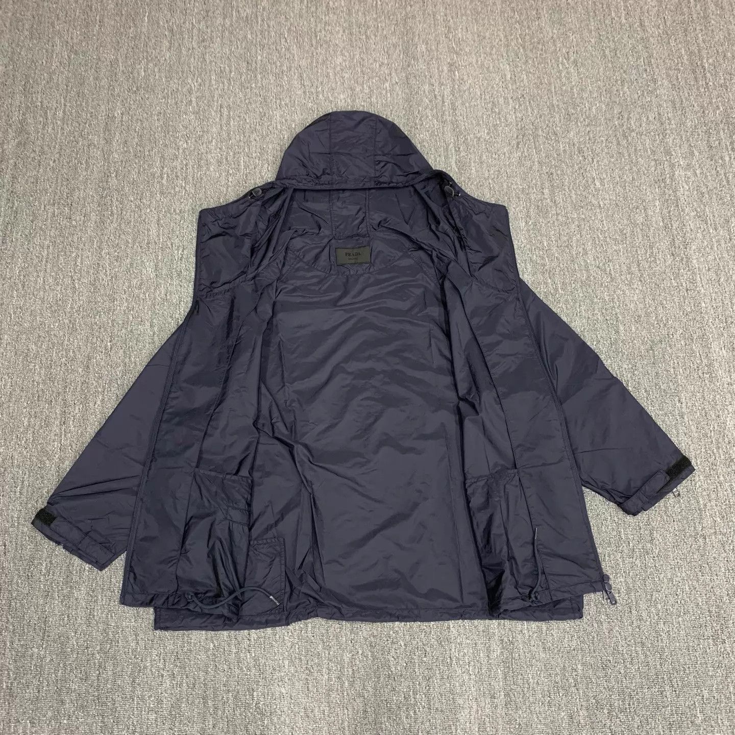 Prada Prada Navy Blue Triangle Logo Jacket XXL 9/10 Hem Scratch Size XXL / US 16-18 / IT 52-54 - 8 Thumbnail