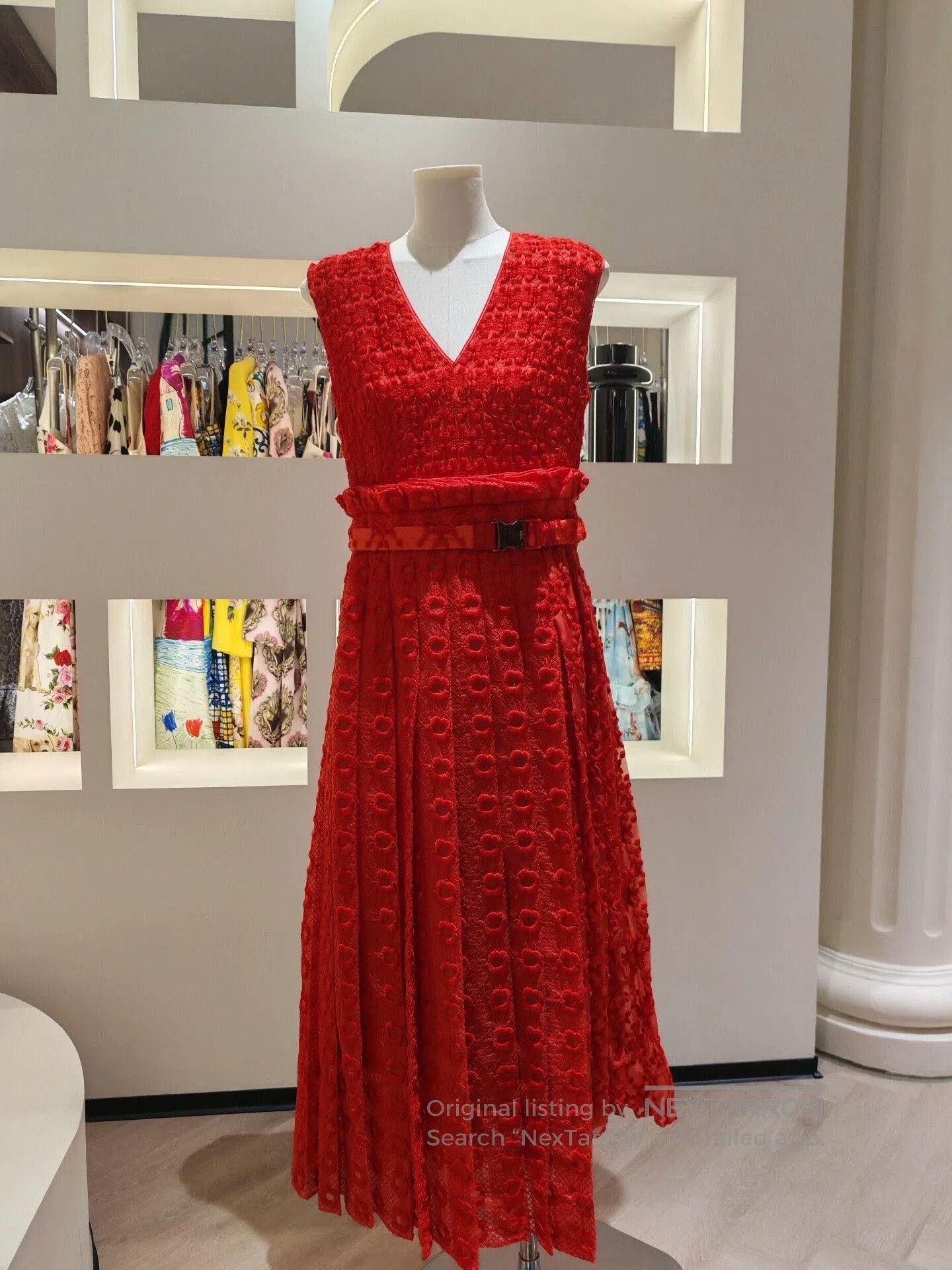 Fendi FENDI Red Silk Embroidered Dress. Size M / US 6-8 / IT 42-44 - 1 Thumbnail