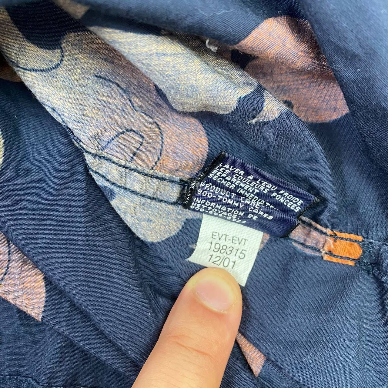 Tommy Hilfiger 90s shirt flames Hawaiian over print Japan Tommy Hilfiger Size US L / EU 52-54 / 3 - 7 Thumbnail