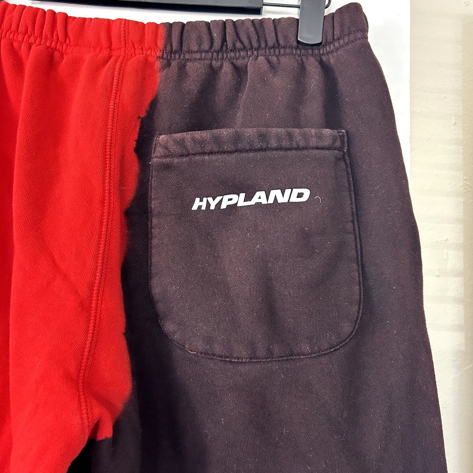 Hypland Hypland x InuYasha red split color sweatpants Y2K Size US 34 / EU 50 - 5 Thumbnail