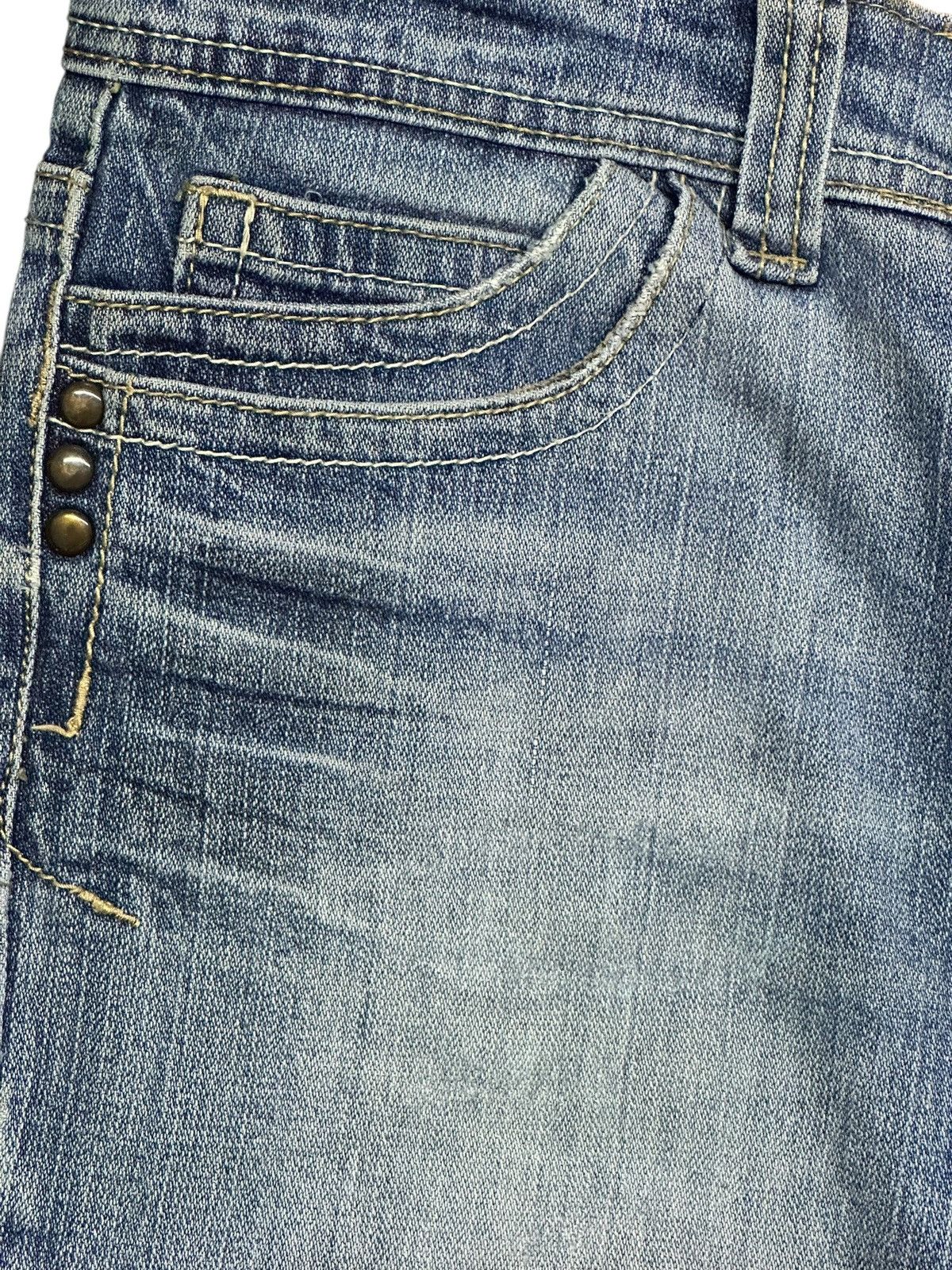 Other Vintage Distressed Limbo Denim Straight Leg Light BlueWash Size US 34 / EU 50 - 5 Thumbnail