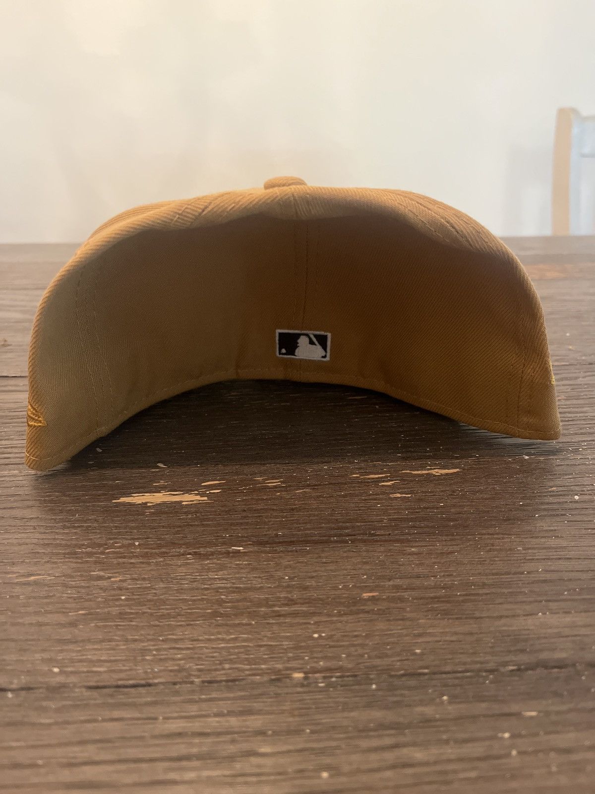 Hat Club × New Era Hatclub New York Yankees Gold Fitted Hat Size 7 1/2 Size ONE SIZE - 4 Thumbnail