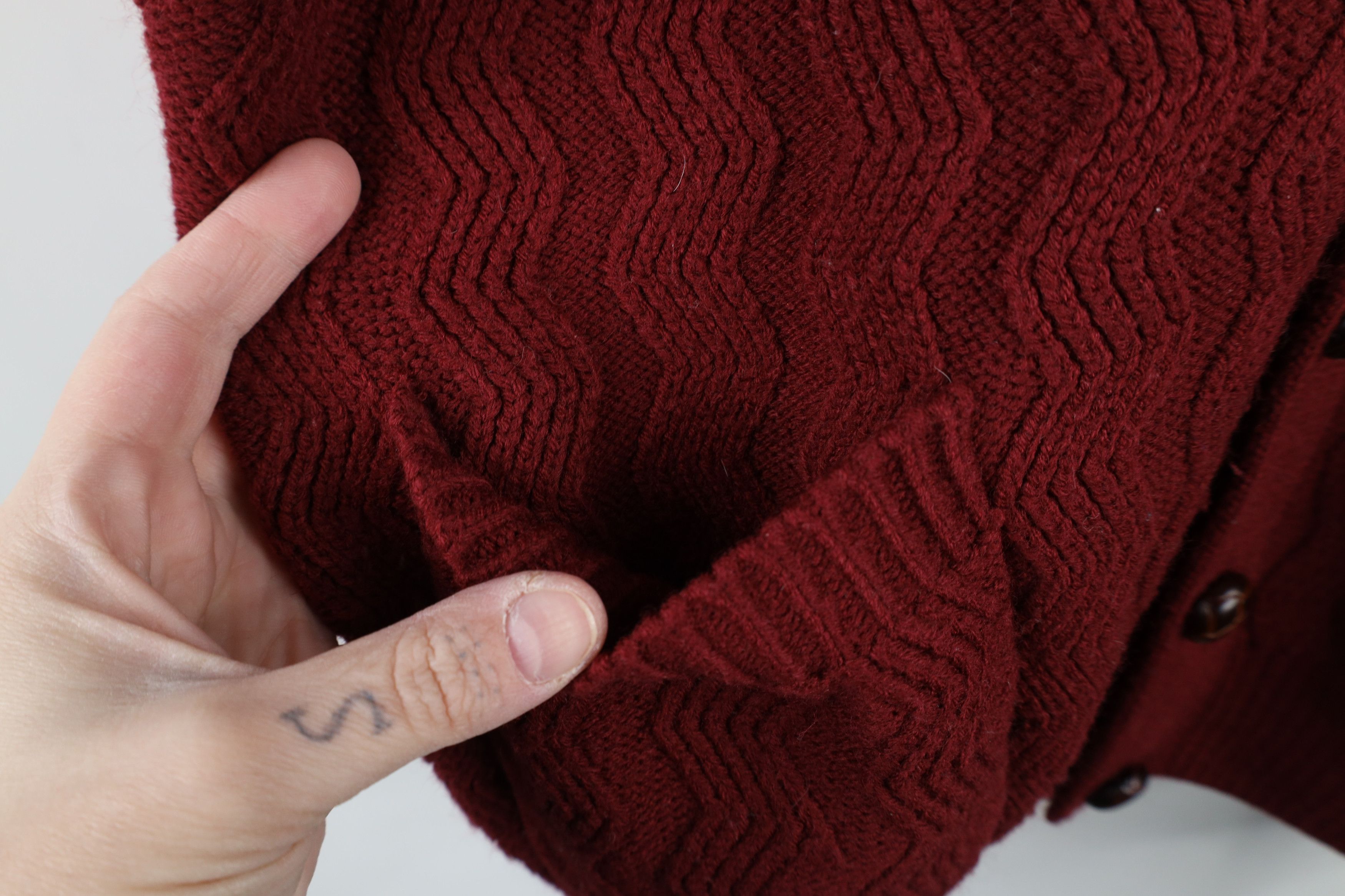 Vintage Vintage 90s Streetwear Ribbed Knit Cardigan Sweater Red Size US XL / EU 56 / 4 - 5 Thumbnail