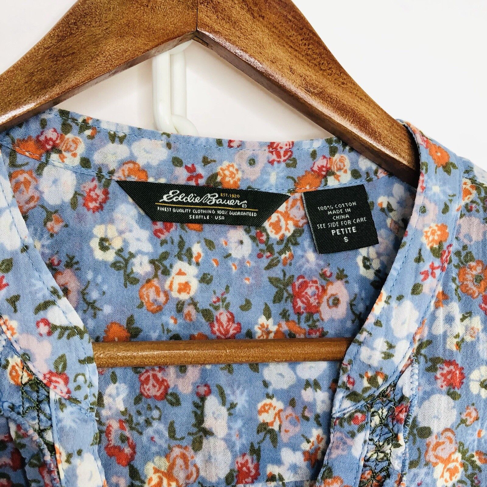 Eddie Bauer Eddie Bauer Cotton Button Up Floral Womens Top Sz S Size S / US 4 / IT 40 - 3 Thumbnail