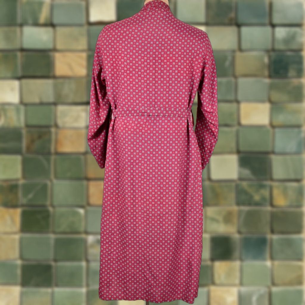 Vintage VTG 50s Robe / Smoking Jacket Shirt Mens M Red Rayon Patterned Vintage Relaxed Fit Sz M 1950s Size US M / EU 48-50 / 2 - 1 Thumbnail