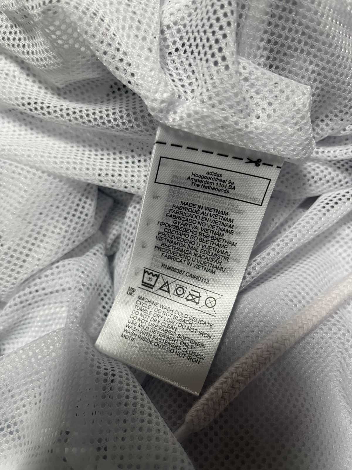 Adidas Adidas Originals Metallic Silver Big Logo Pants Size M NEW Size US 32 / EU 48 - 15 Thumbnail