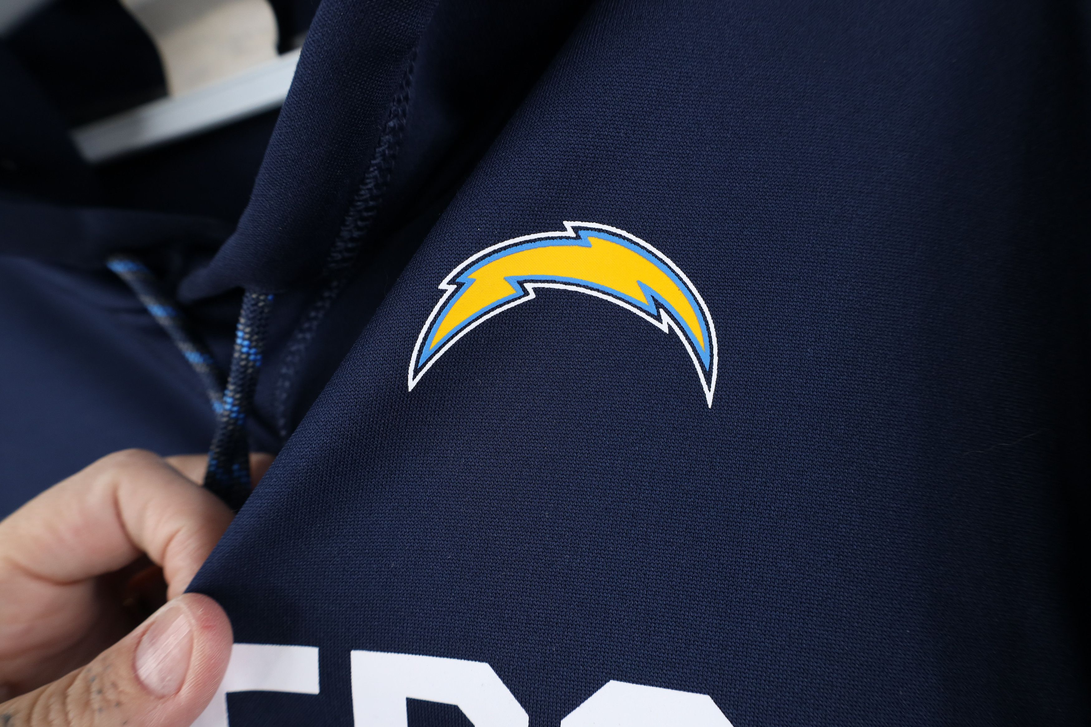 Nike Nike On Field Los Angeles Chargers Football Hoodie Blue Size US L / EU 52-54 / 3 - 5 Thumbnail