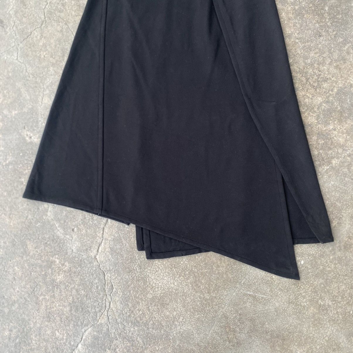 Helmut Lang ‼️LAST DROP‼️Helmut Lang Asymmetrical Bondage Skirt Black Size 32" / US 10 / IT 46 - 7 Thumbnail