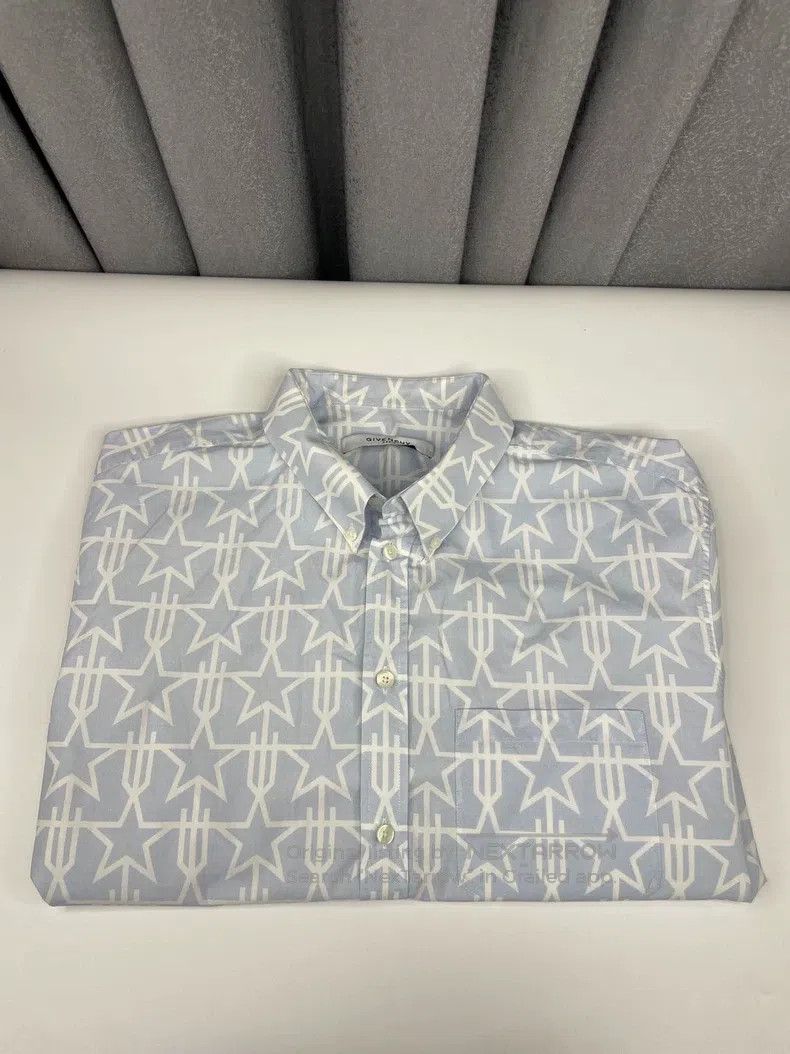 Givenchy Givenchy size 41 Navy Blue Five-Star Pattern Shirt Size US L / EU 52-54 / 3 - 1 Thumbnail