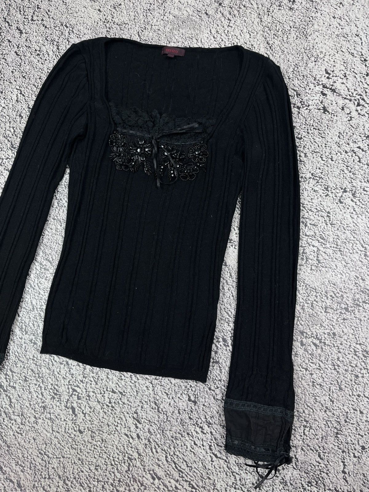 Kenzo Vintage Gothic Kenzo Embellished Rib Knit Top V Neck Size S / US 4 / IT 40 - 3 Thumbnail
