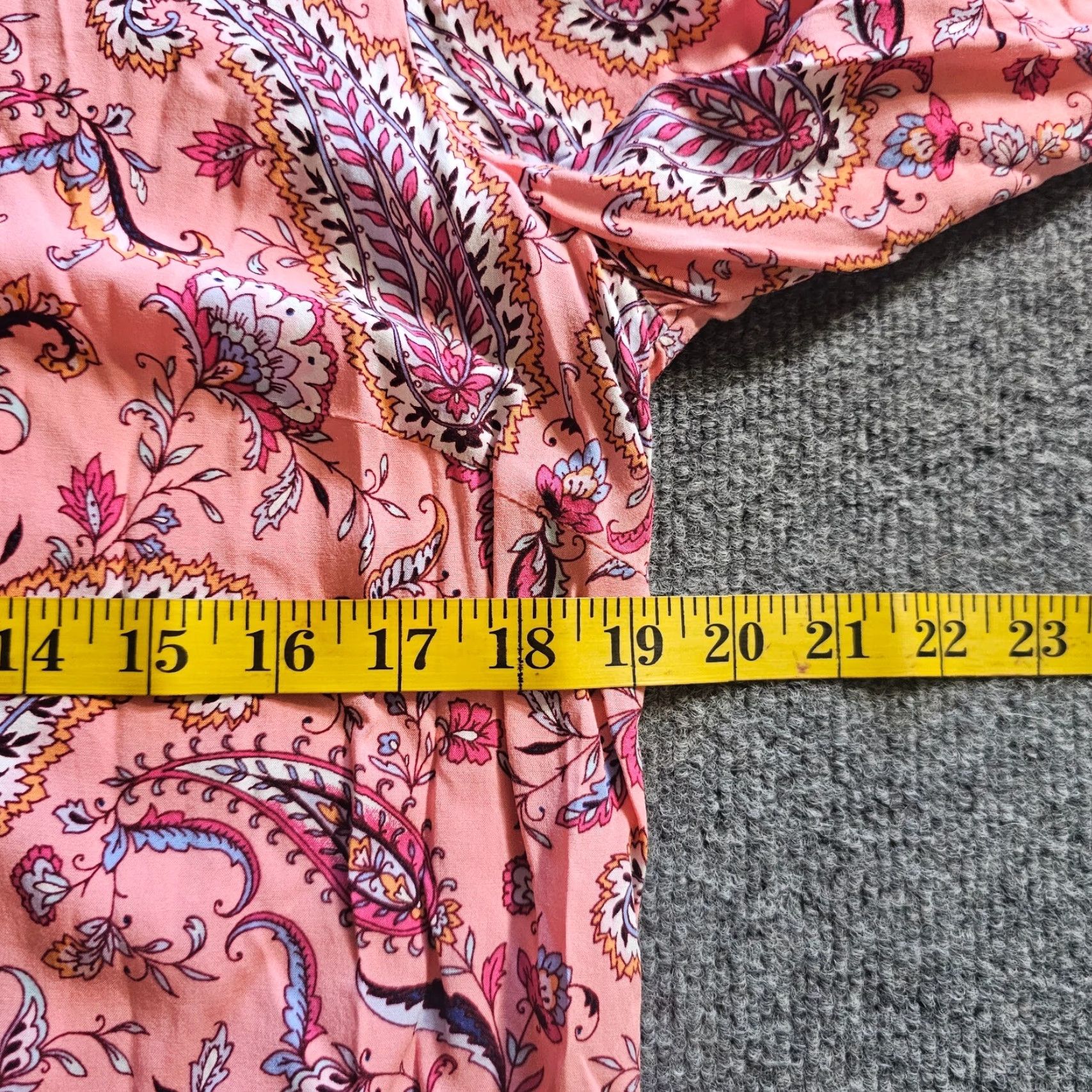 Talbots Talbots Pink Paisley V Neck Long Sleeve Blouse Womens Medium Casual Career Shirt Size M / US 6-8 / IT 42-44 - 5 Thumbnail