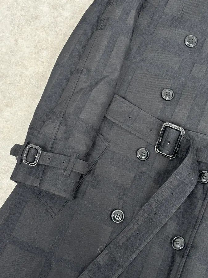 Burberry FW2009 Burberry Prorsum Black Wool Tonal Check Trench Coat Size S / US 4 / IT 40 - 9 Thumbnail