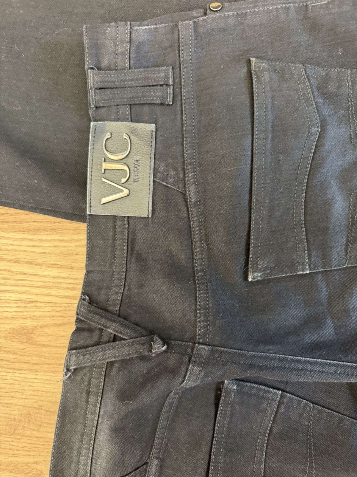 Versace Vintage Versace Jeans – Size 38 – Excellent Condition Size US 38 / EU 54 - 1 Thumbnail