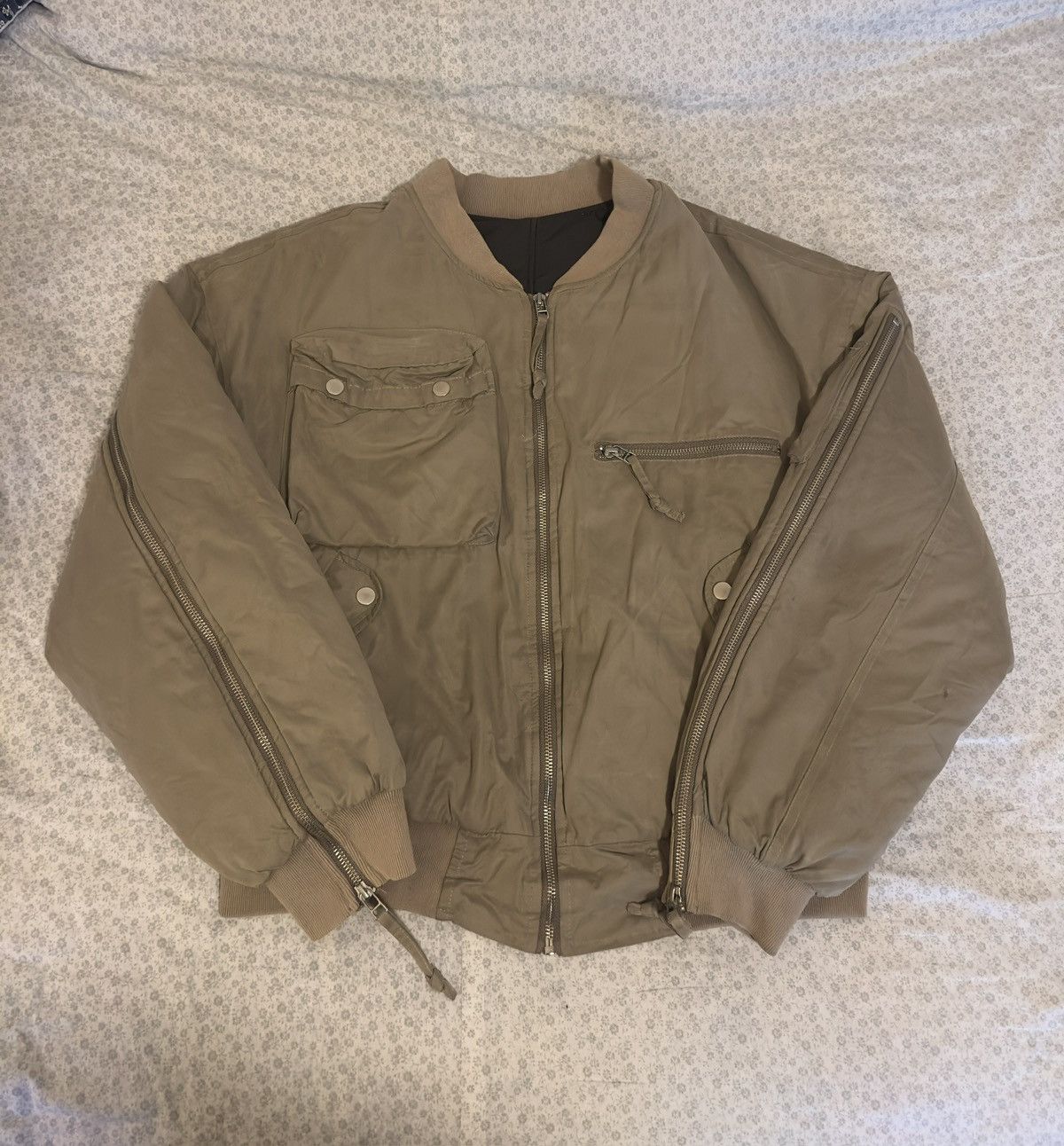 GRAILZ Rare Grailz Multizipper multipocket bomber jacket Size US L / EU 52-54 / 3 - 4 Thumbnail