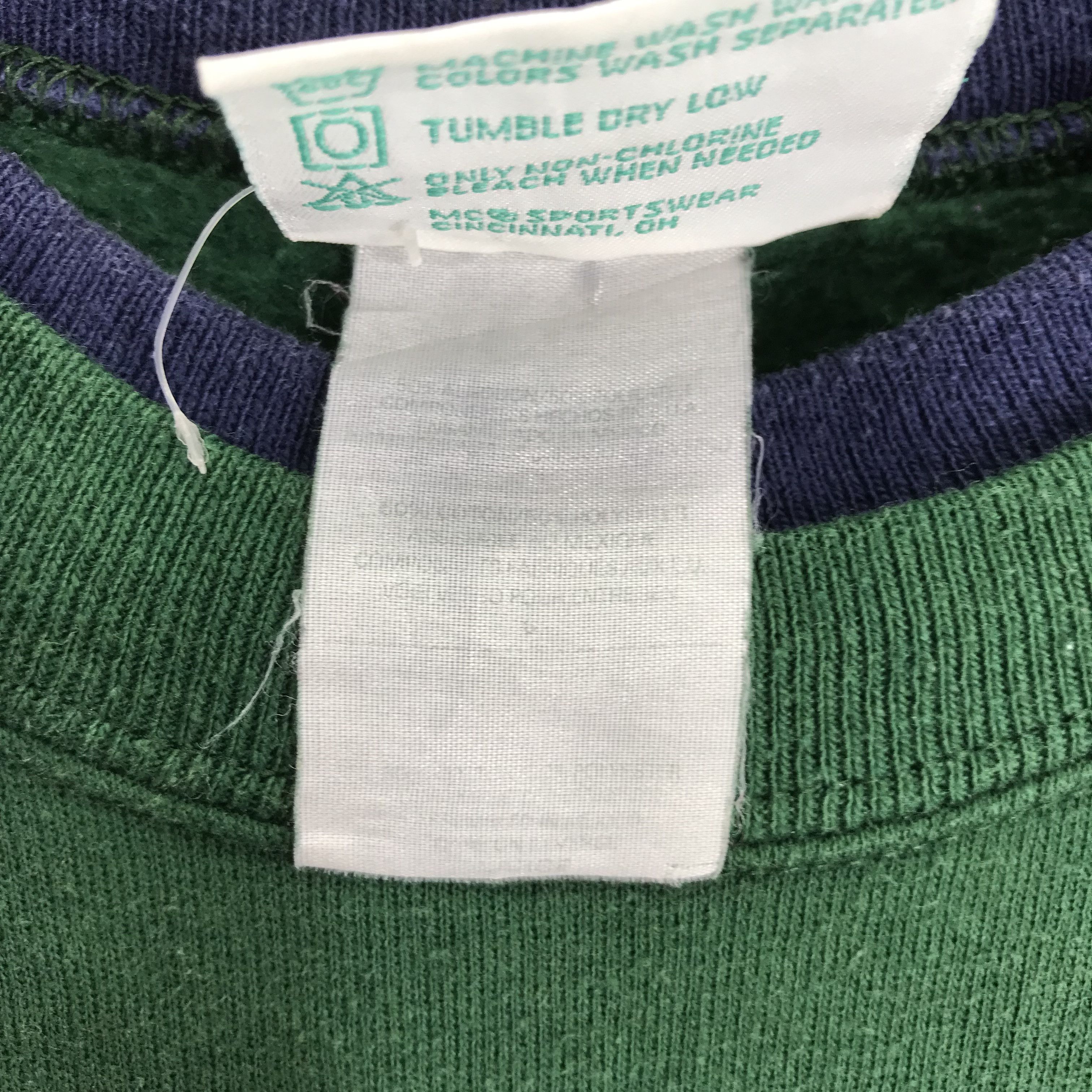 Vintage Vintage 90's Grandma Embroidery Sweatshirt - 414 Size US L / EU 52-54 / 3 - 7 Thumbnail