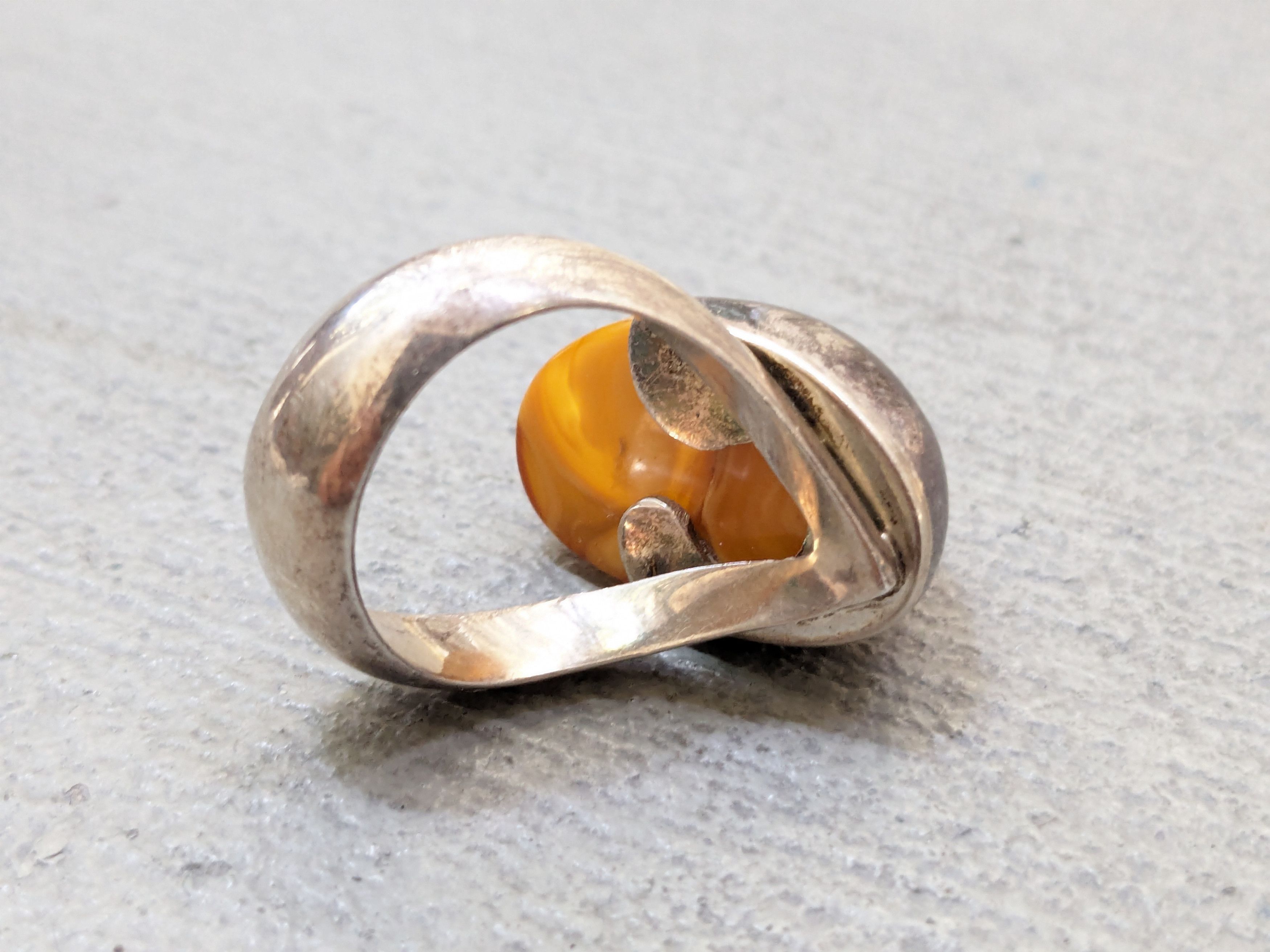 Jewelry Vintage Sterling Silver Ring Amber Size 9.25 Modern Size ONE SIZE - 9 Thumbnail
