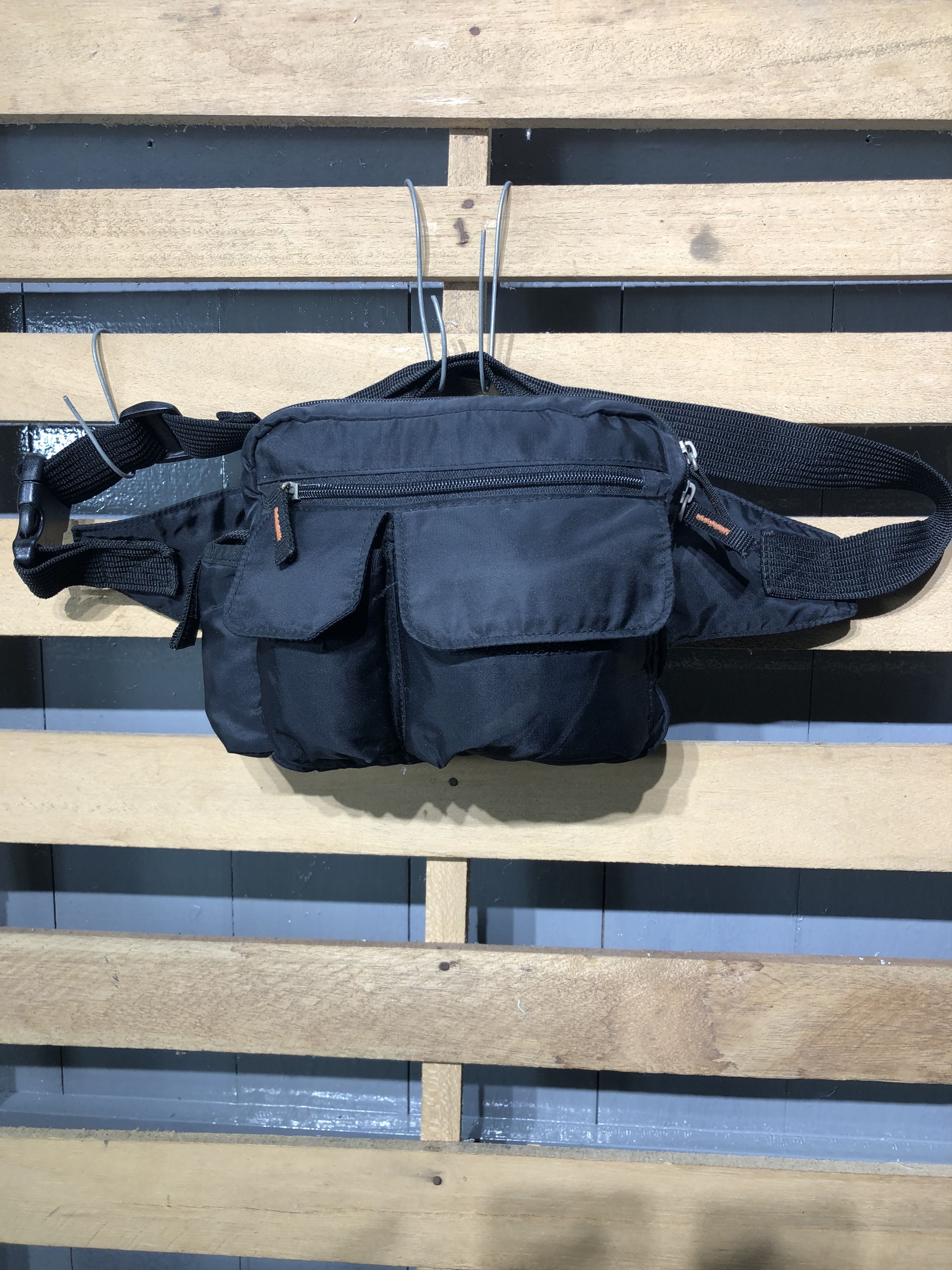Japanese Brand Japanese Brand Style Multipocket Nylon Waistbag Size ONE SIZE - 1 Thumbnail