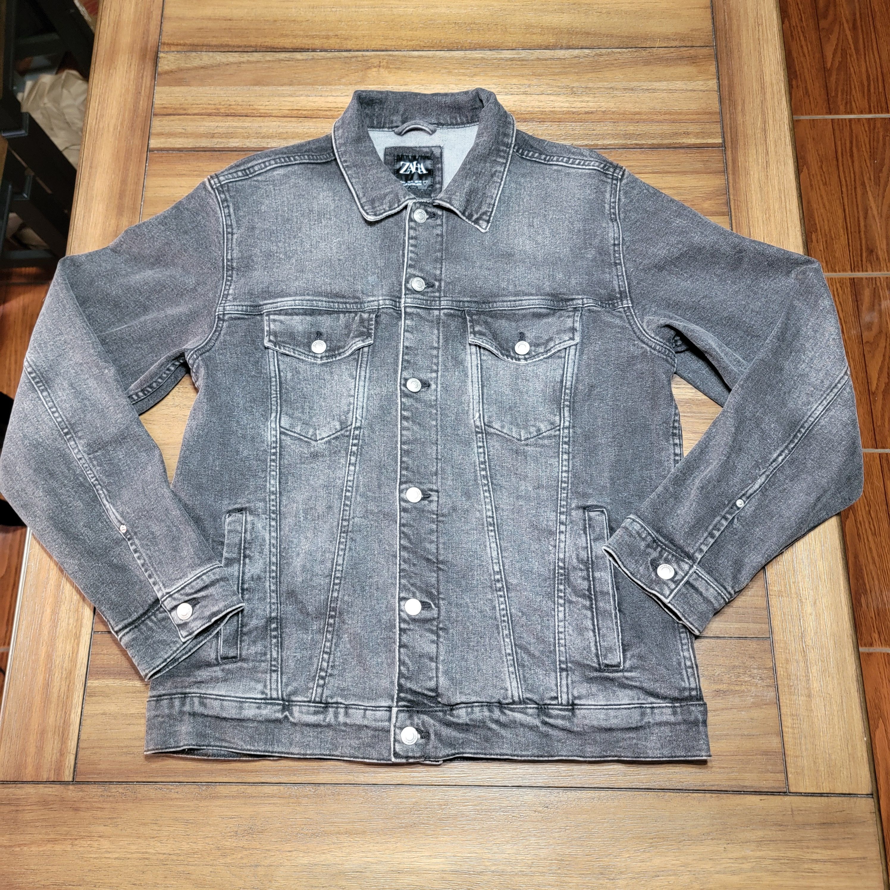 Zara Zara Full Button Faded Black Denim Jacket - Size Large Size L / US 10 / IT 46 - 1 Thumbnail