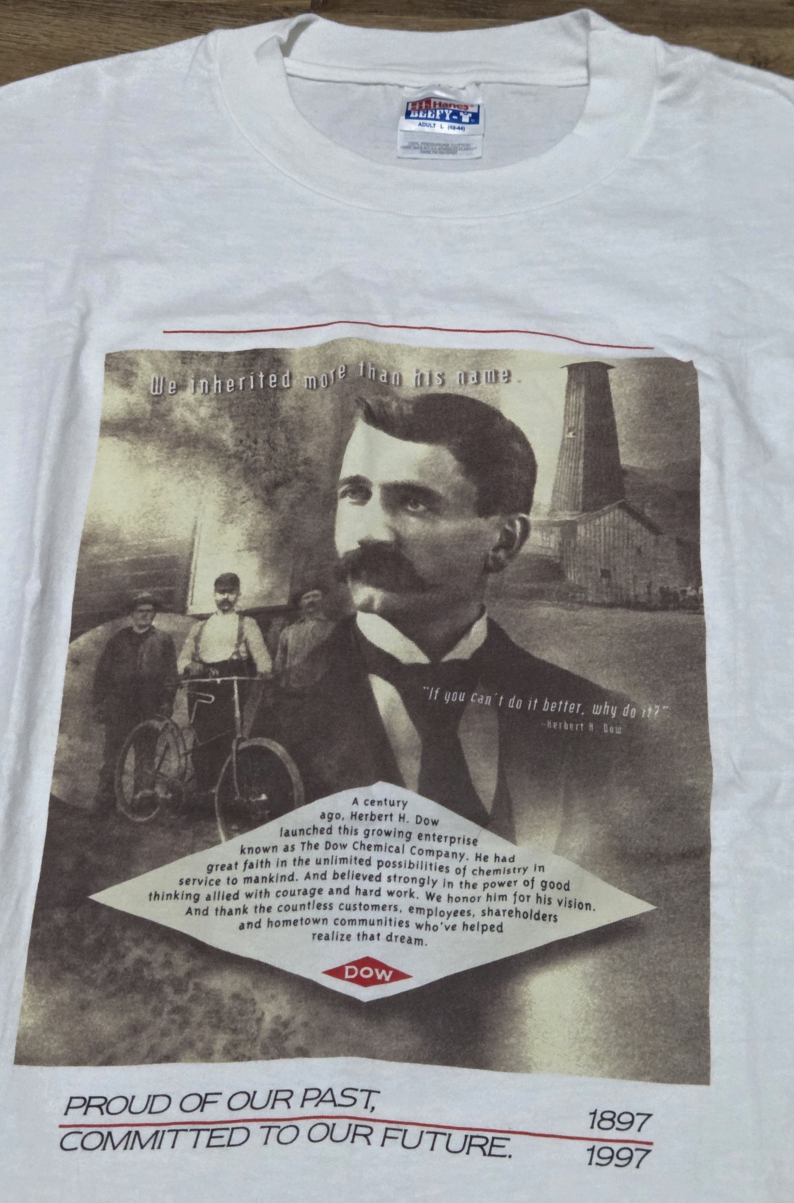 Vintage True Vintage OG 90s Herbert Henry Dow Photo Print T Shirt Size US L / EU 52-54 / 3 - 7 Thumbnail