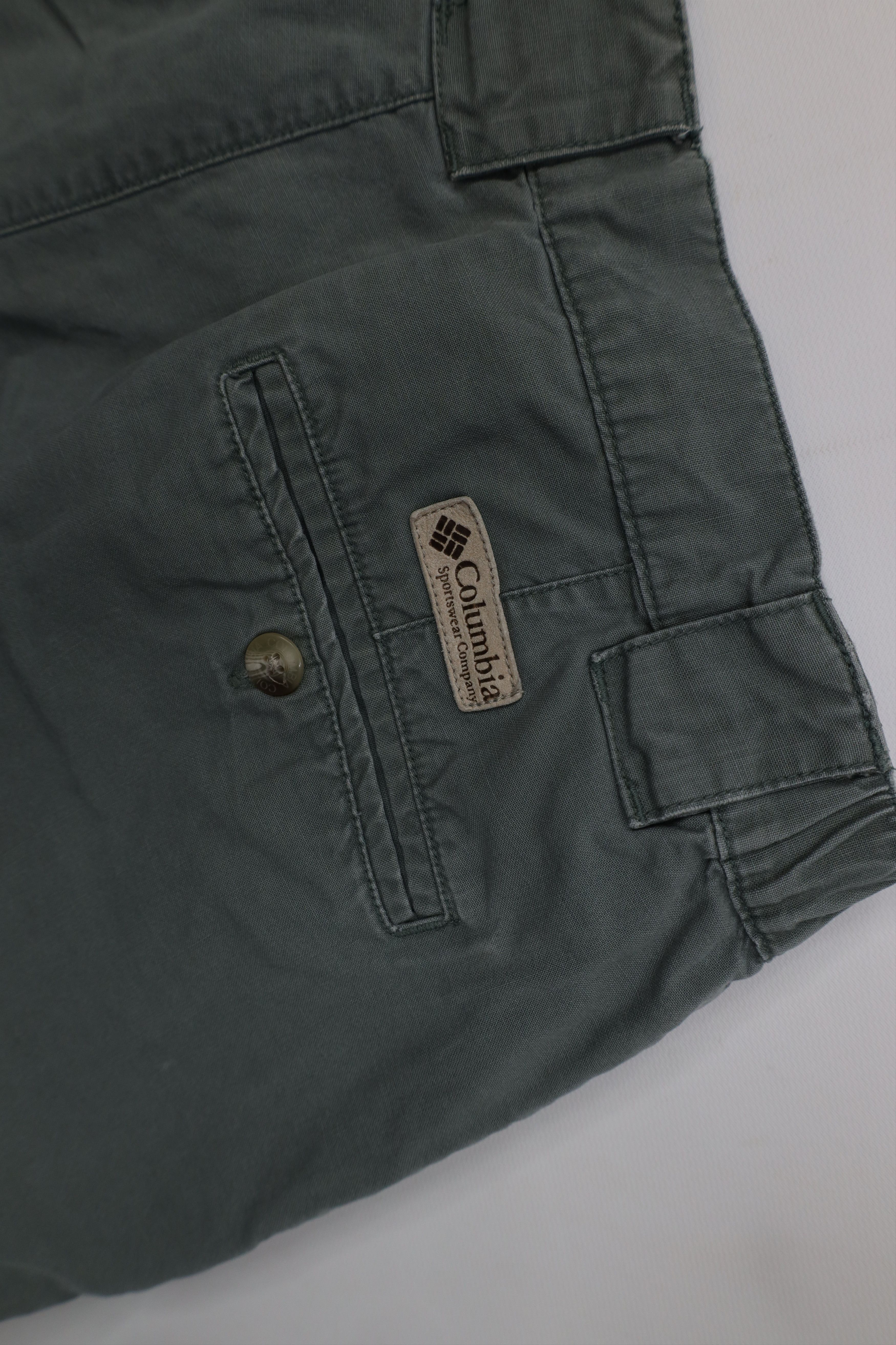 Columbia Vintage 90s Columbia Above Knee Cargo Shorts Green Cotton Size US 32 / EU 48 - 15 Thumbnail