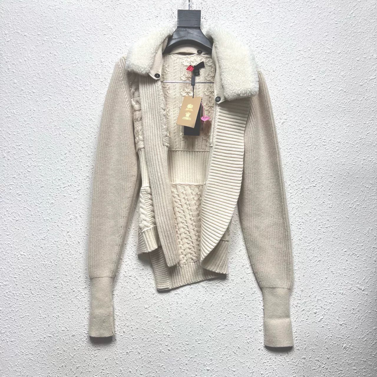 Burberry burberry knitted cardigan with fur collar Size XS / US 0-2 / IT 36-38 - 1 Thumbnail