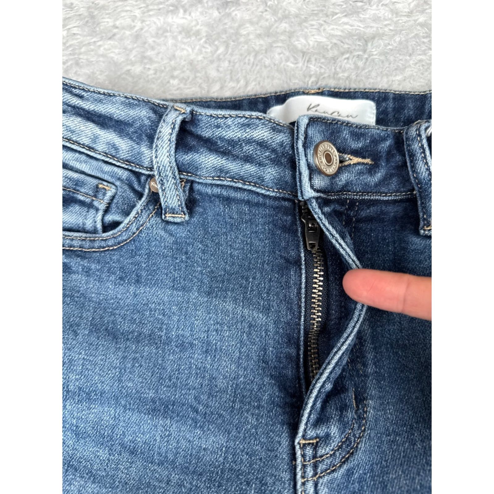 Vintage Kancan Jeans Jeans KanCan Blue Denim Bootcut Mid Rise 26x30 Distressed Stretch Women Regular 7 Pants Size 28" / US 6 / IT 42 - 5 Thumbnail