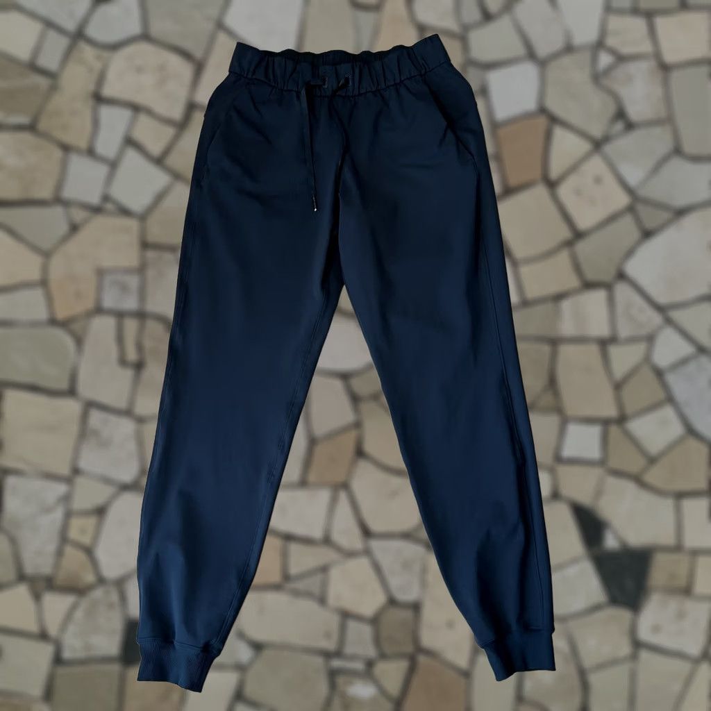 Lululemon Lululemon Jogger Womens 4 Dark Gray The Fly Women Size 27" / US 4 / IT 40 - 1 Thumbnail