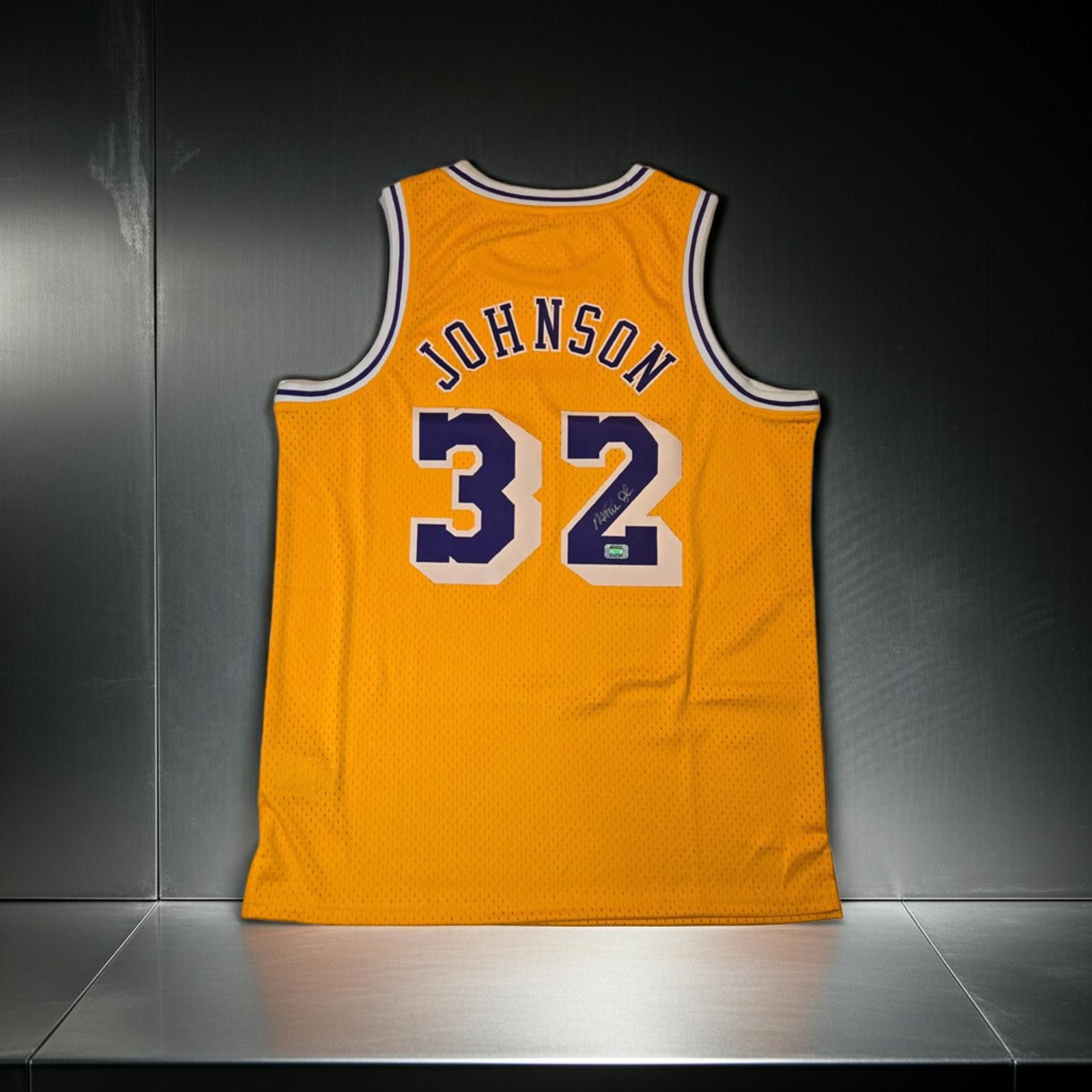 Other Magic Johnson Signed basketball jersey Player Hologram Size ONE SIZE - 1 Thumbnail
