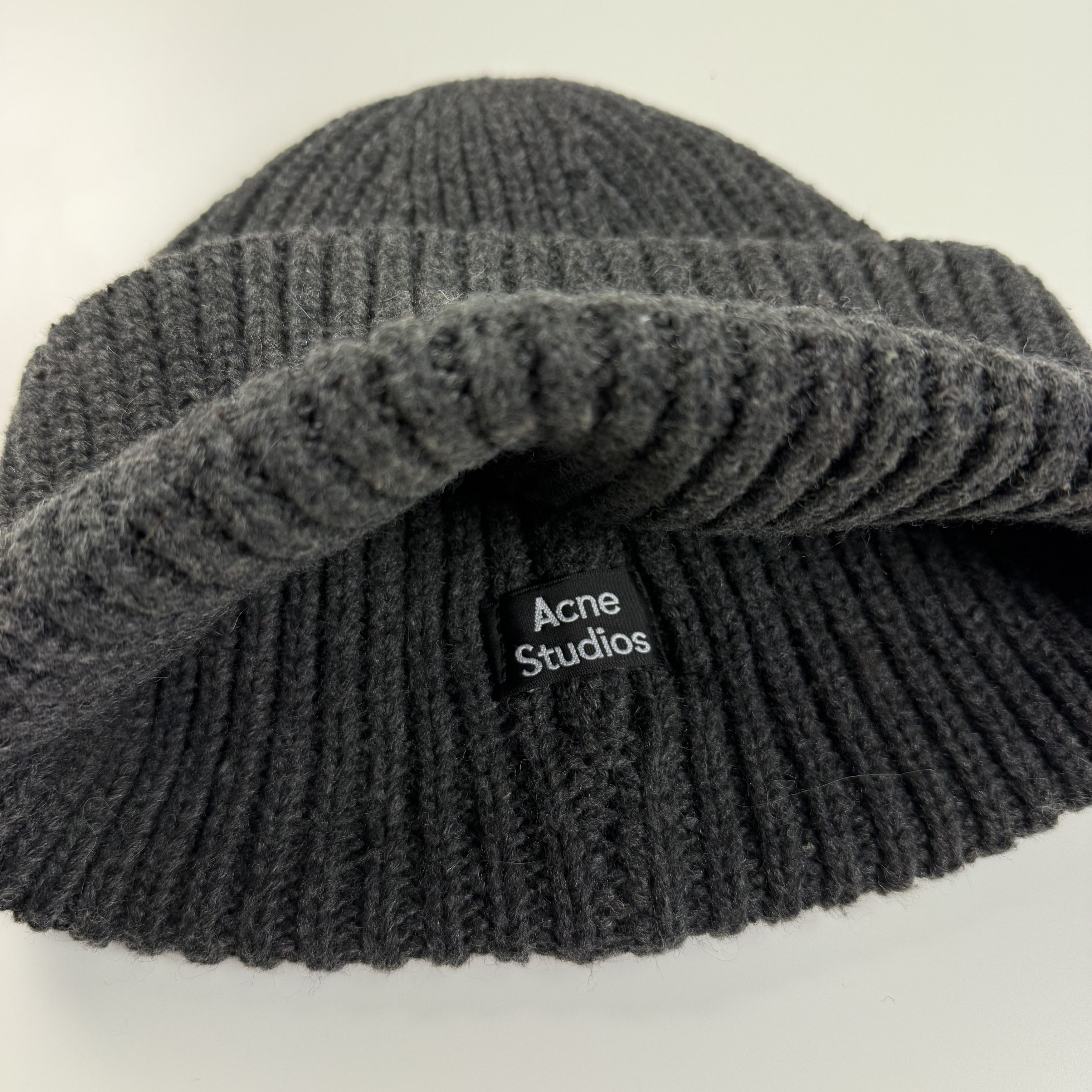 Acne Studios AW16 ACNE STUDIOS PANSY FACE PATCH WINTER WOOL BEANIE HAT Size ONE SIZE - 5 Thumbnail