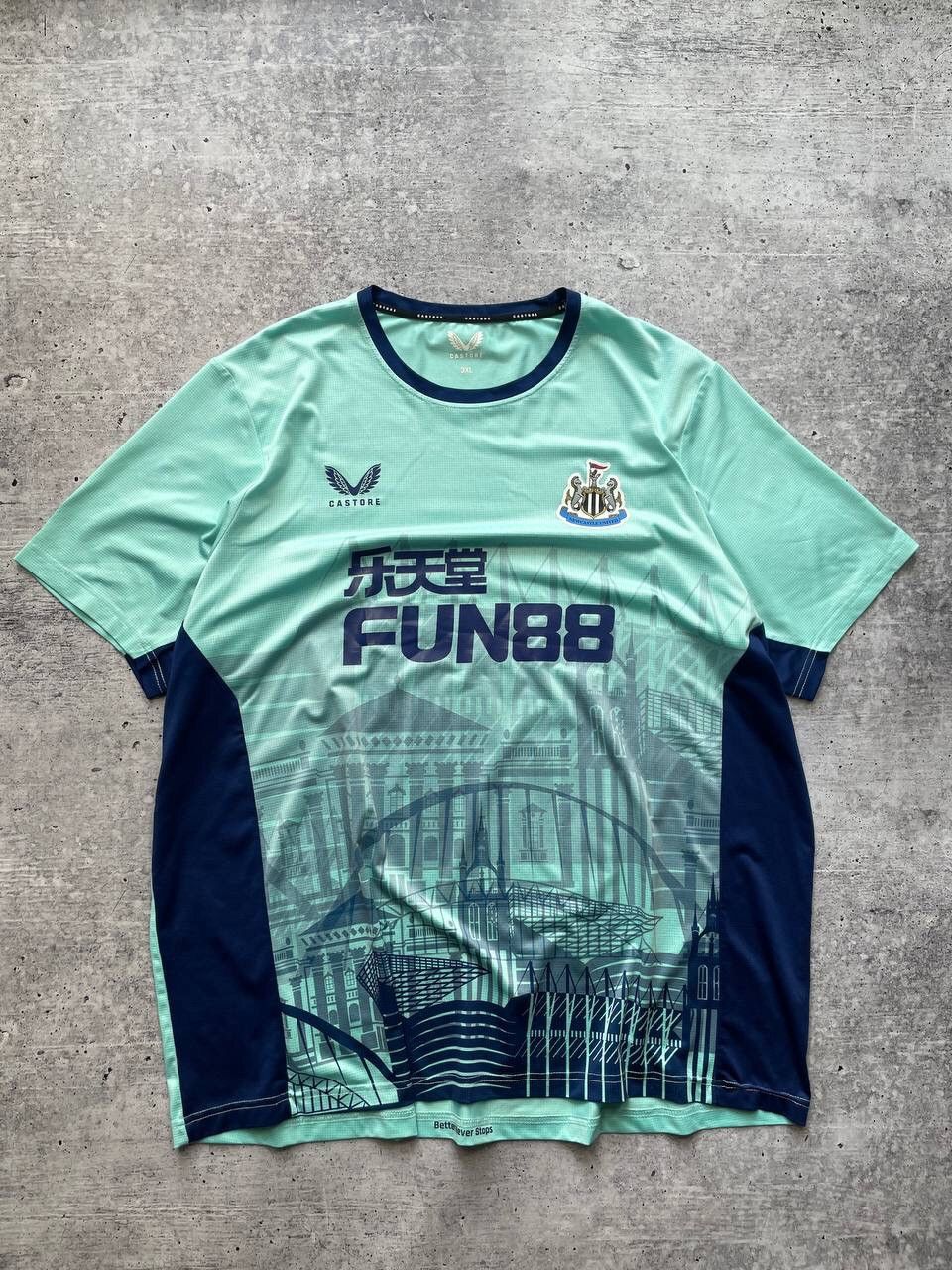 Castore Castore New Castle United Soccer Jersey Tee T-Shirt Y2K Size US XL / EU 56 / 4 - 1 Thumbnail