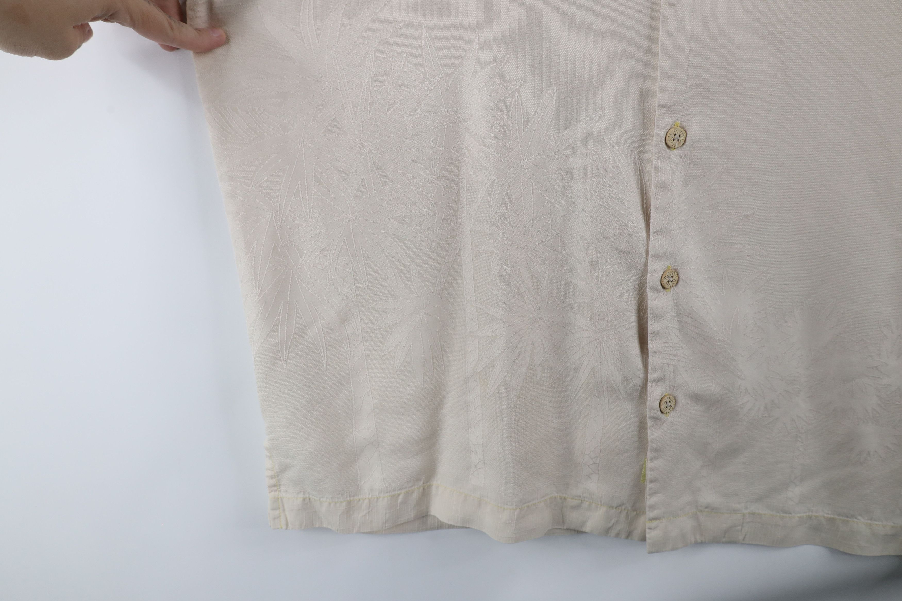 Tommy Bahama × Vintage Vintage 90s Tommy Bahama Looped Collar Button Shirt Beige Size US XL / EU 56 / 4 - 6 Thumbnail